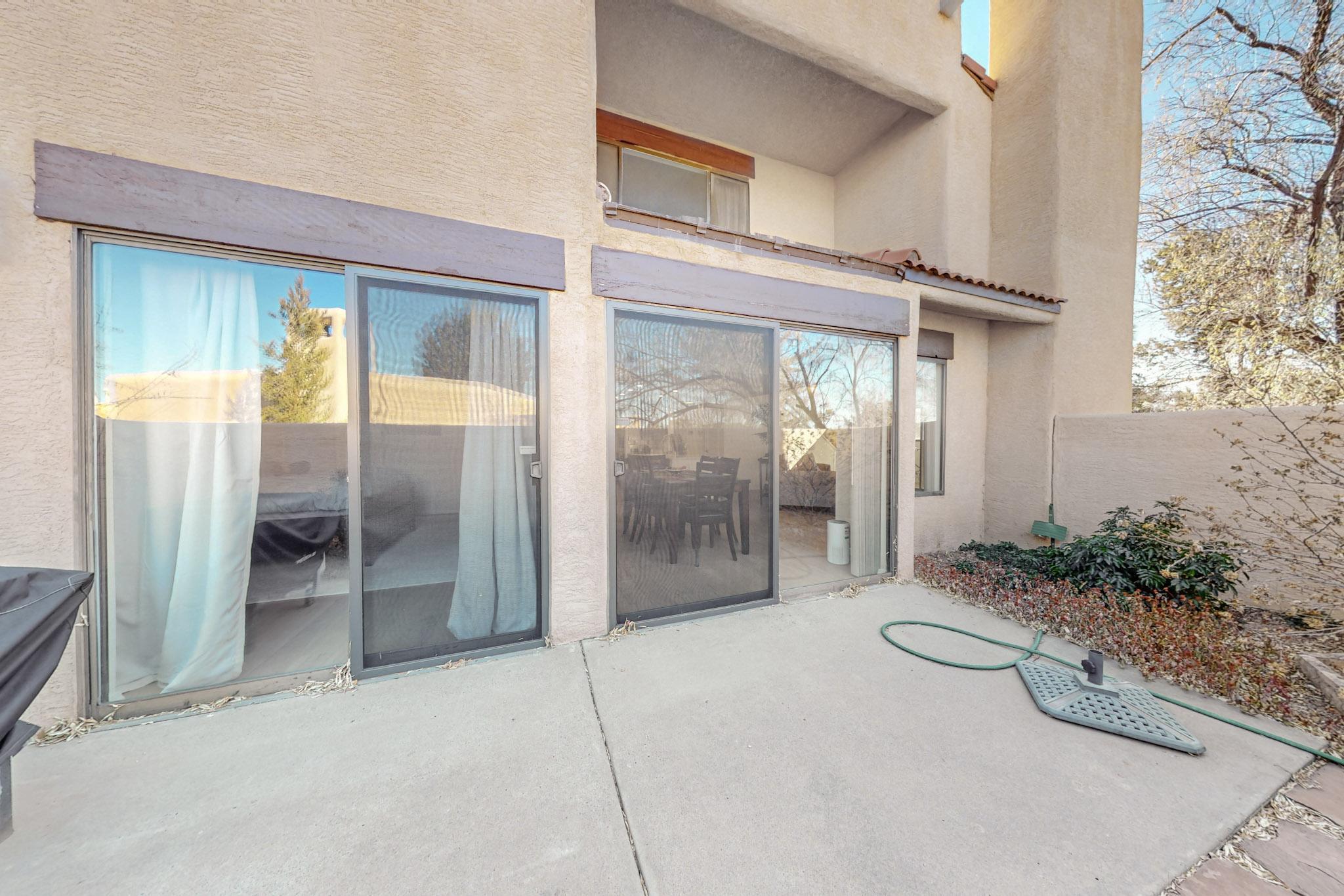 6404 MONTE SERRANO NE