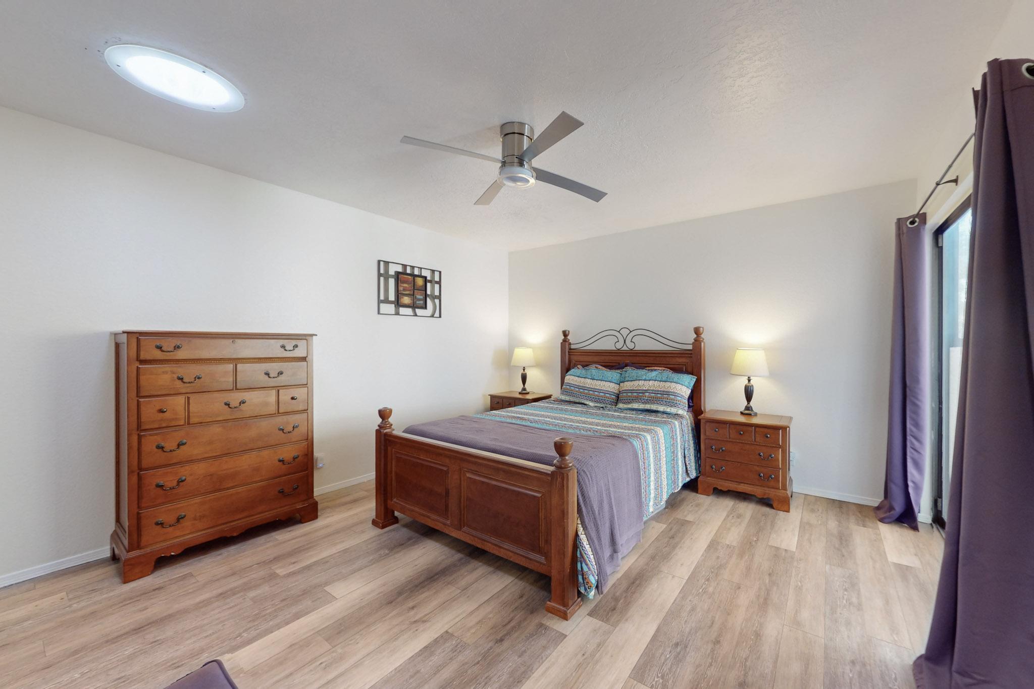 6404 MONTE SERRANO NE