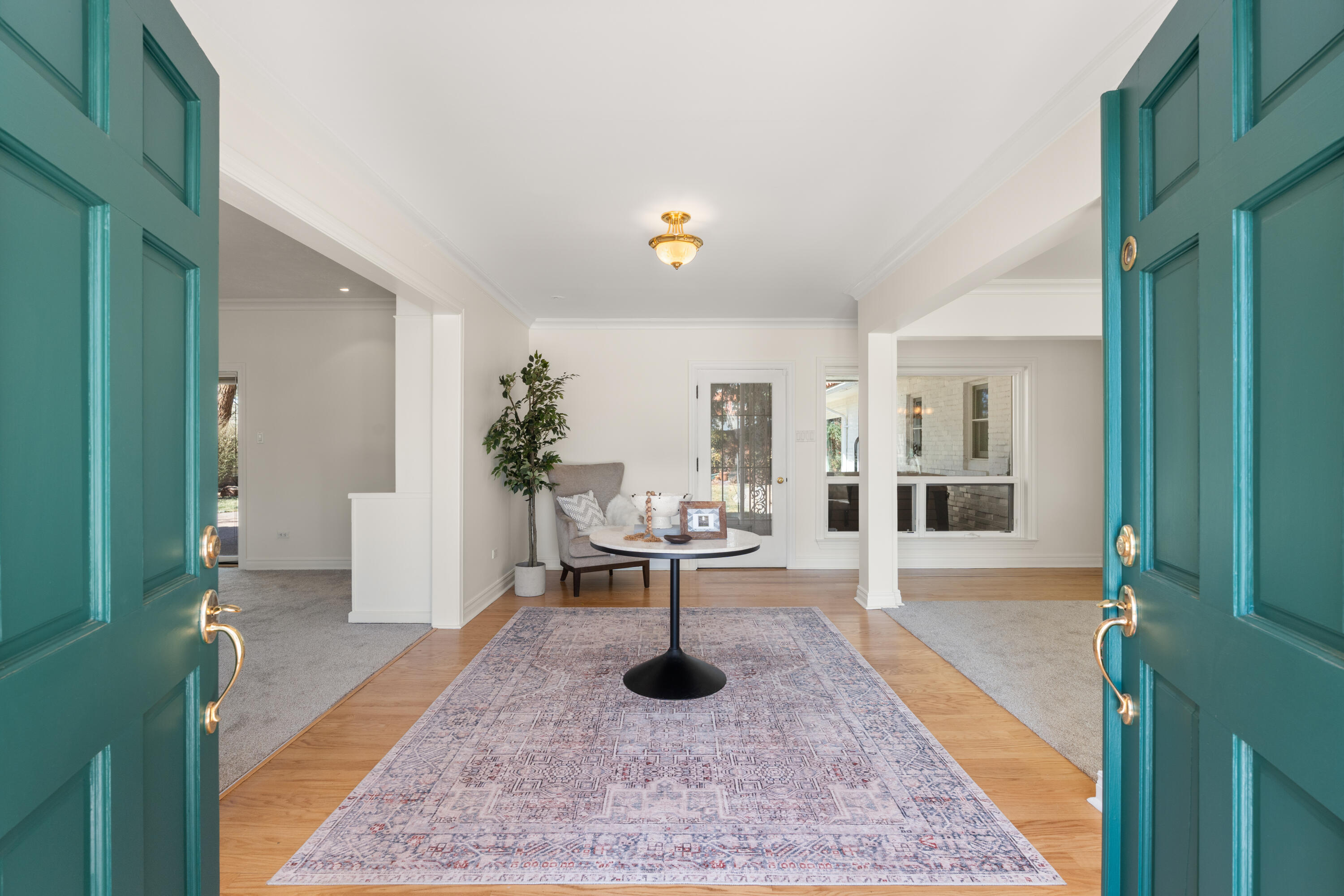 201 LAGUNA Boulevard SW