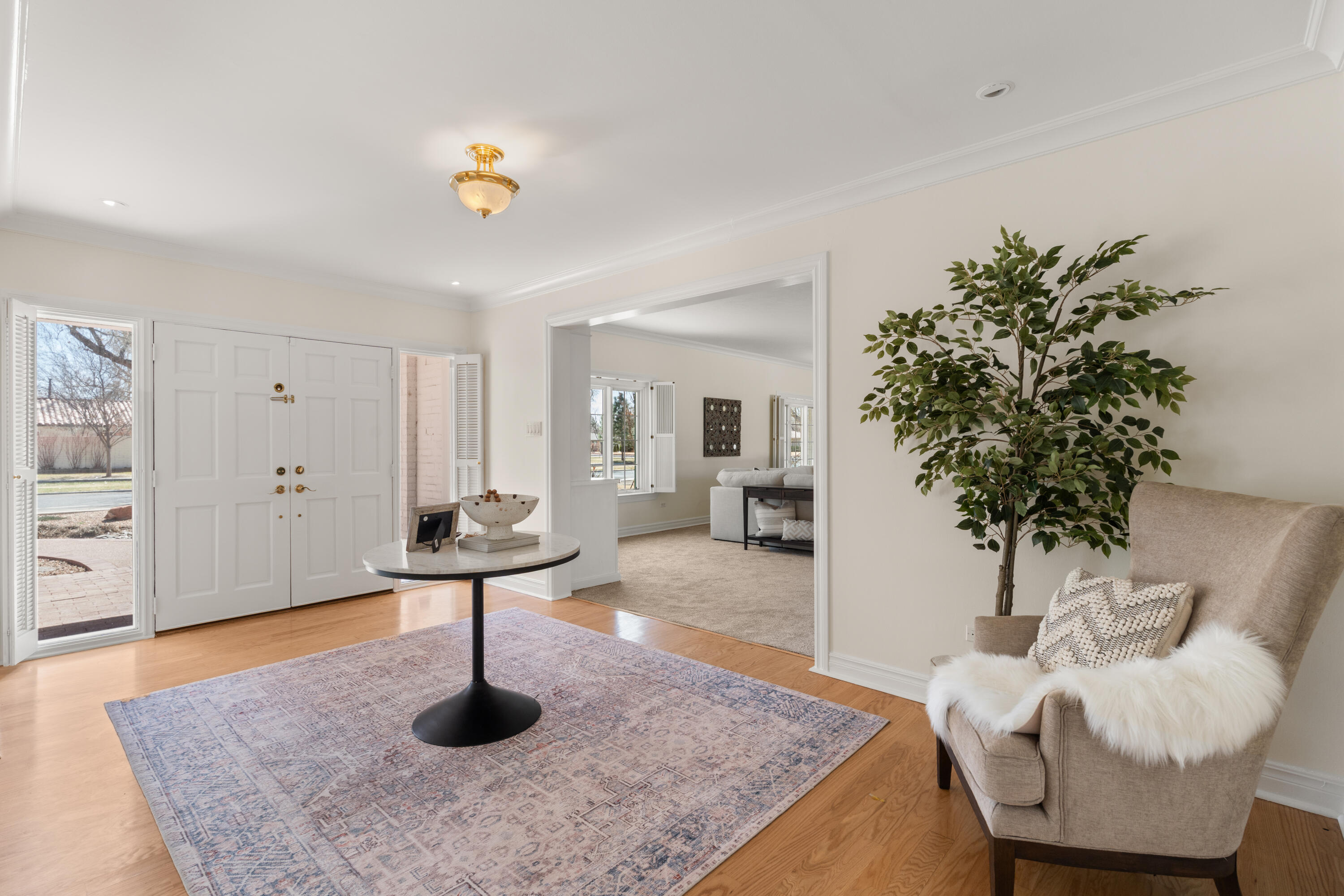 201 LAGUNA Boulevard SW
