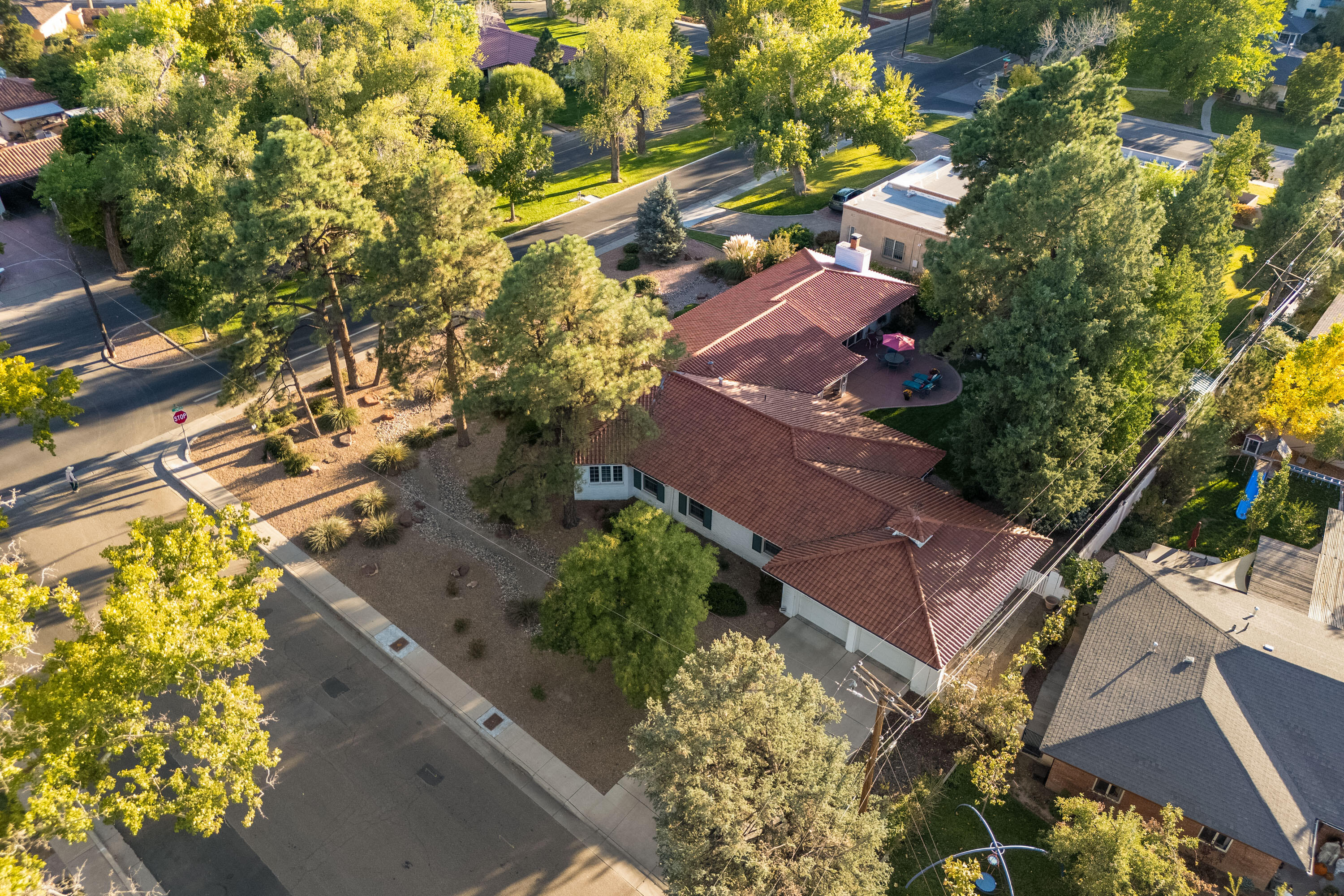 201 LAGUNA Boulevard SW