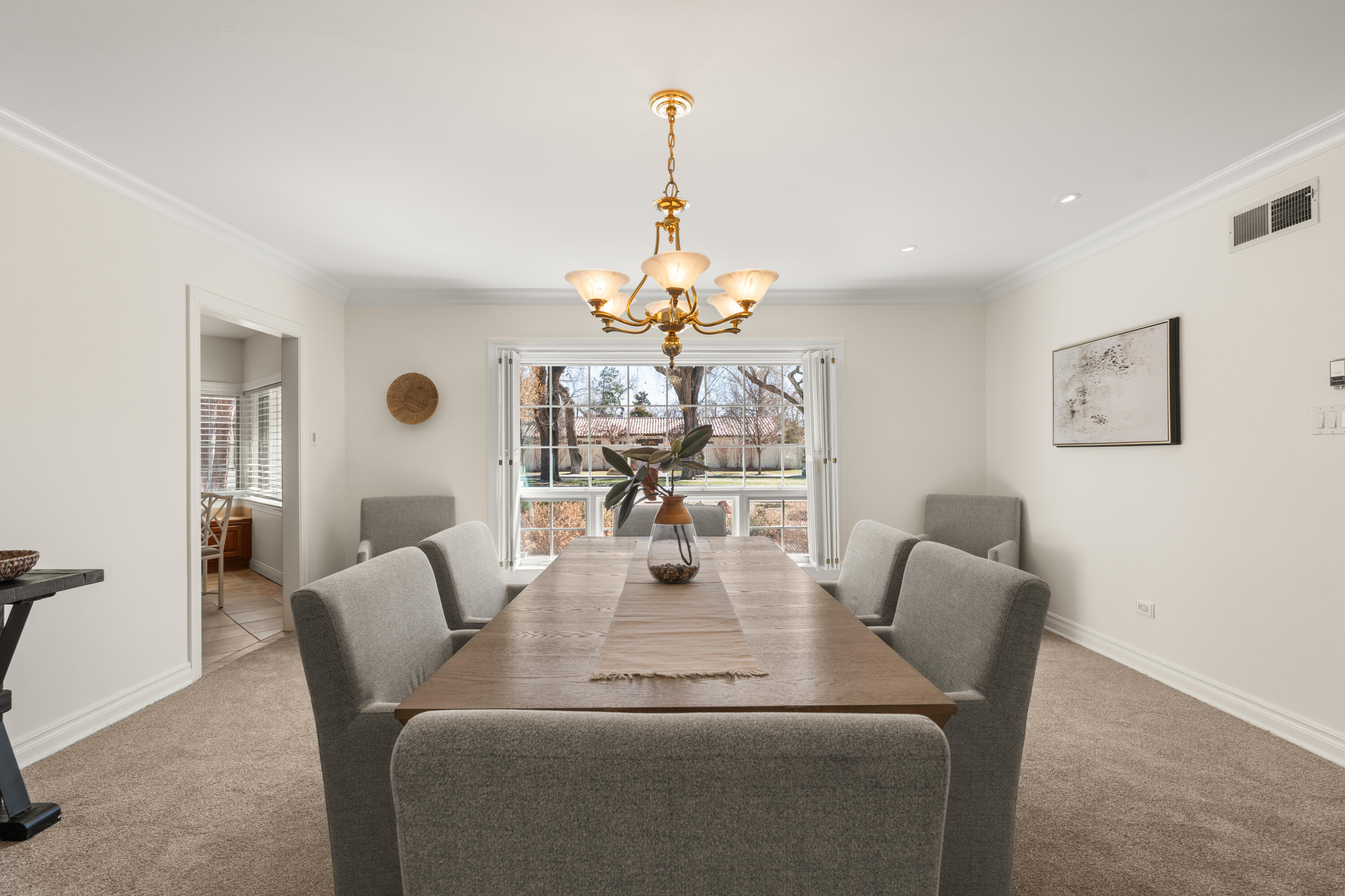 201 LAGUNA Boulevard SW