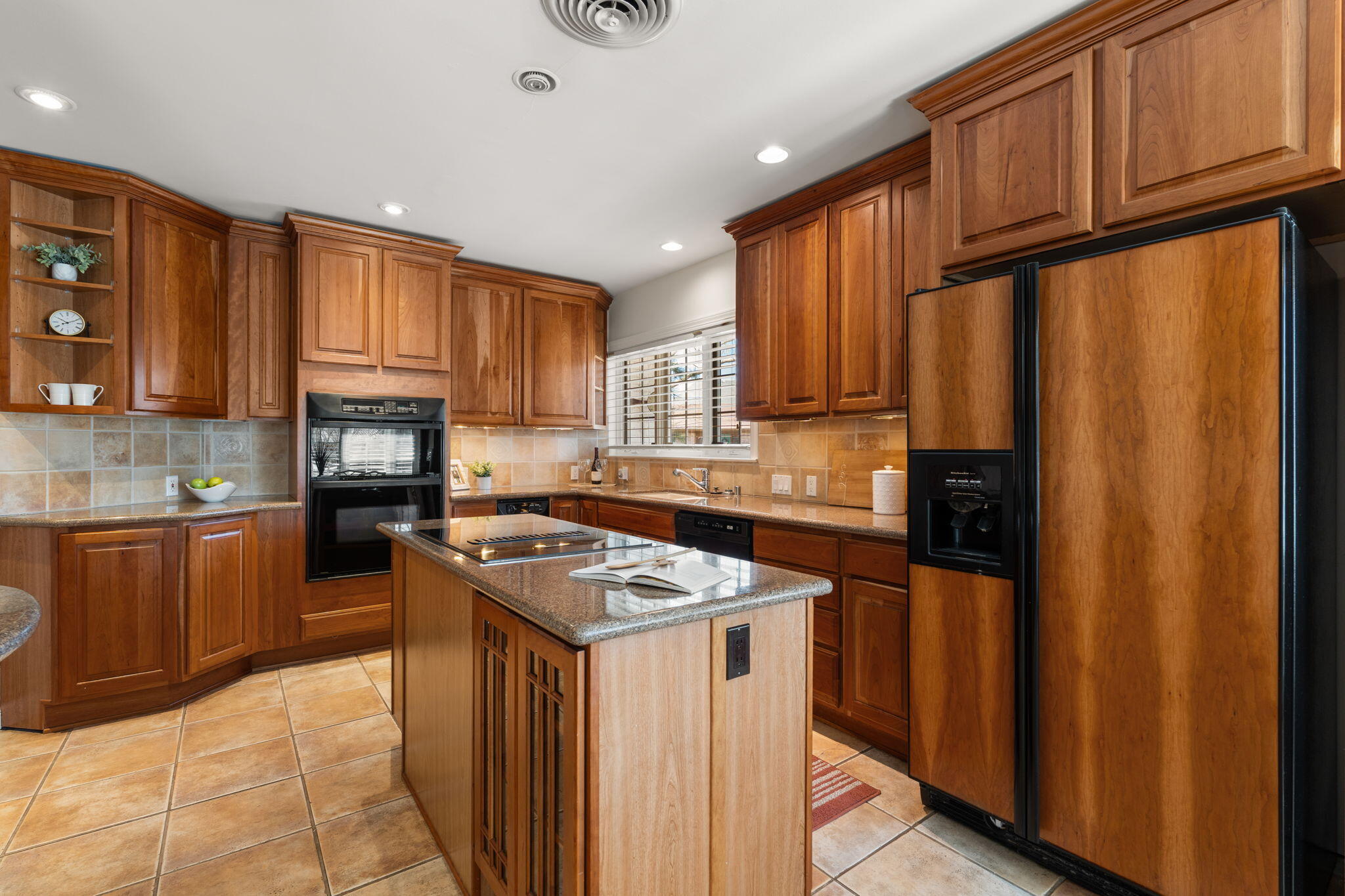 201 LAGUNA Boulevard SW