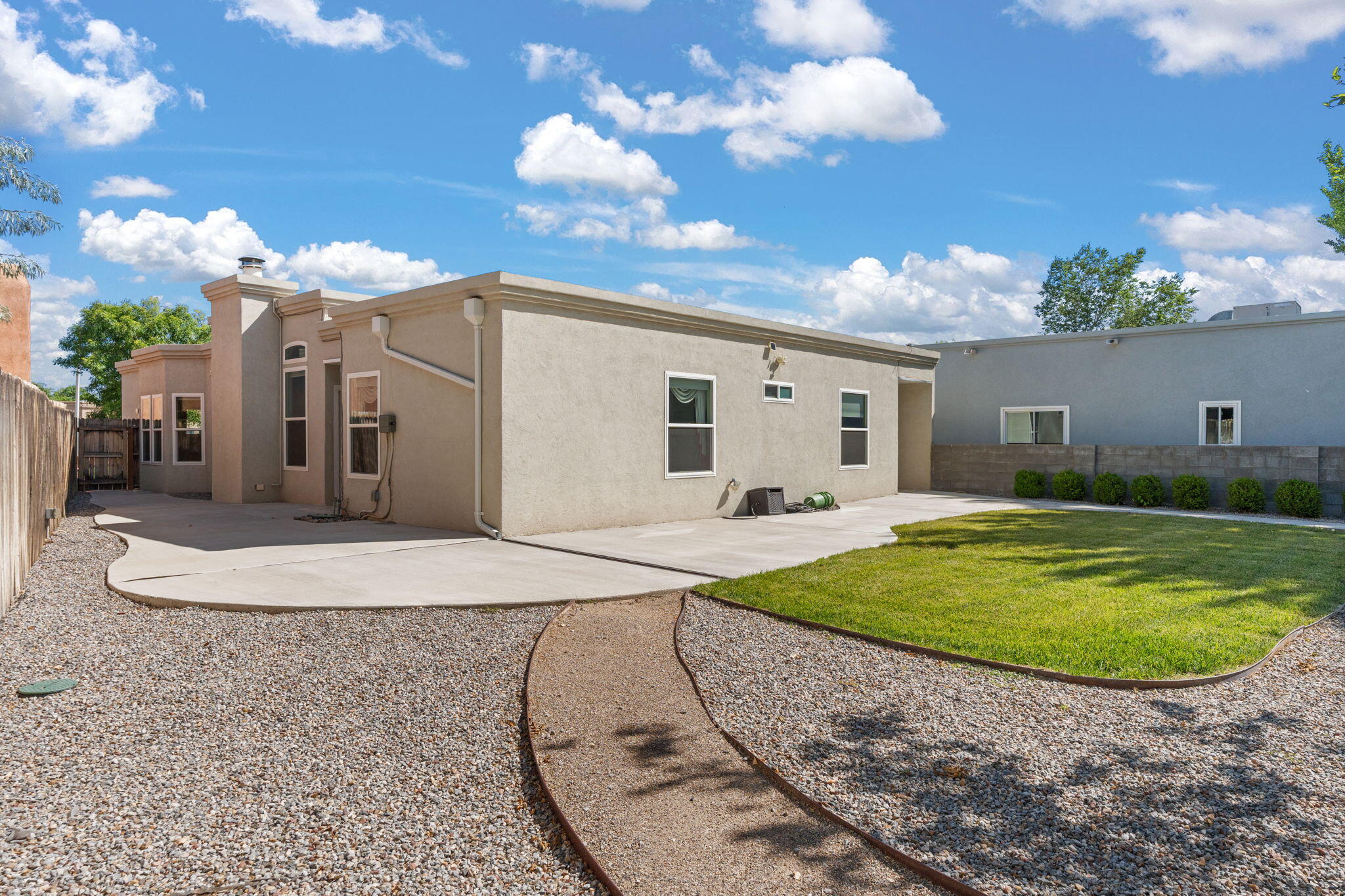 6703 KELLY ANN Road NE