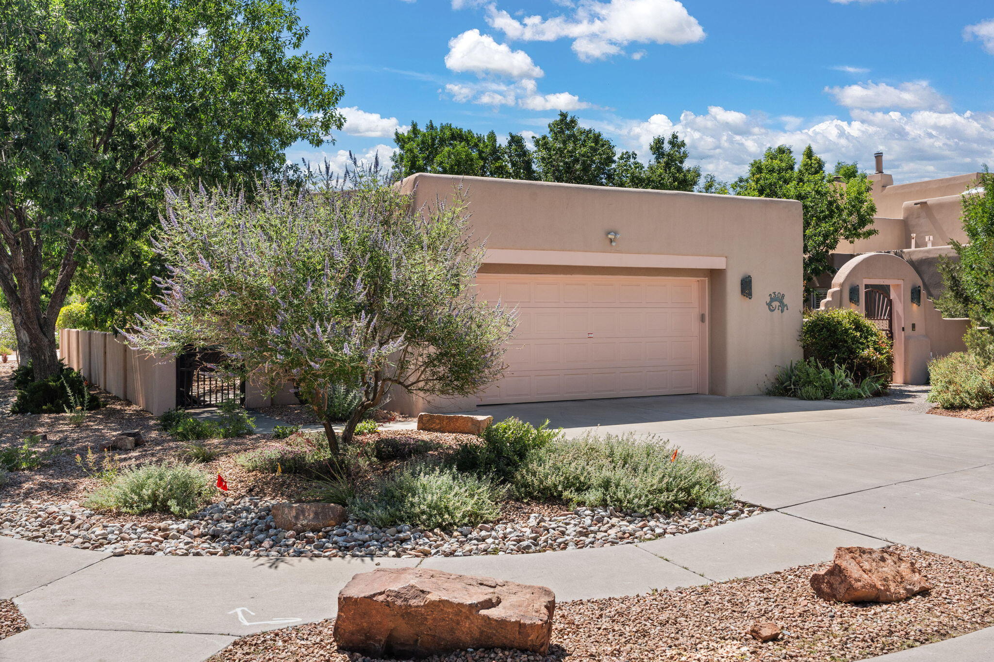 2308 VIA MADRID Drive NW