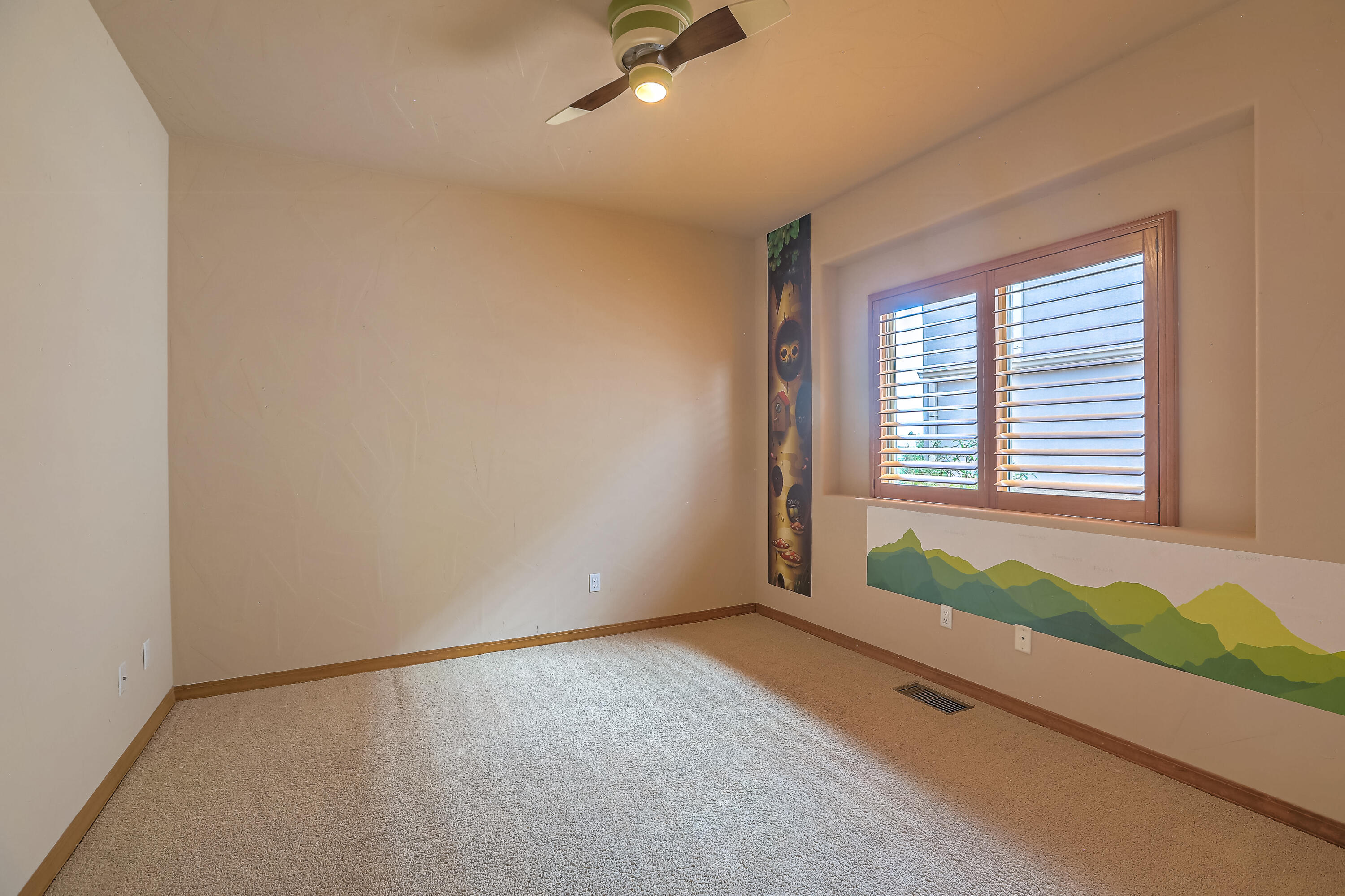 13216 MOONDANCE Place NE