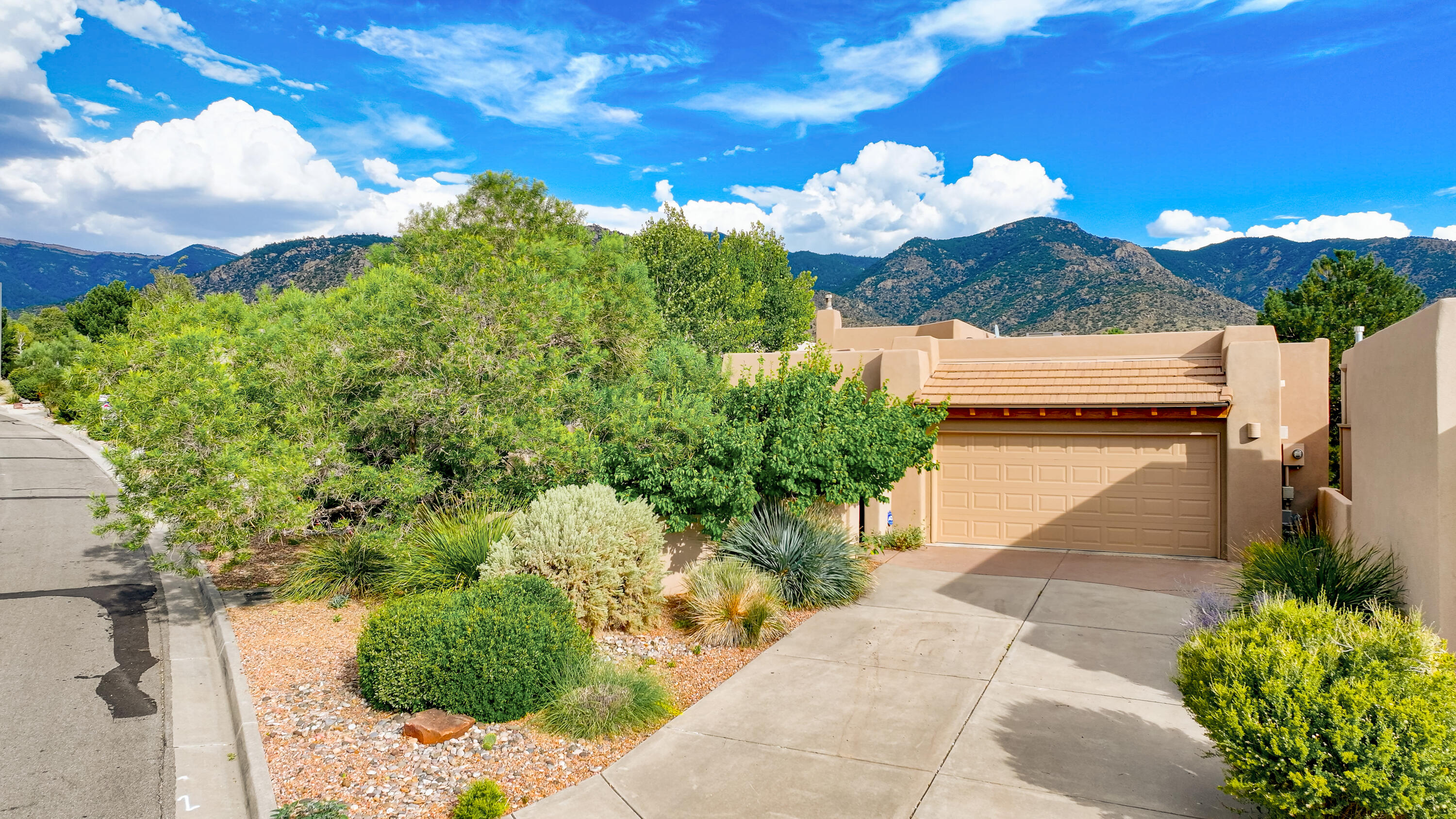 13216 MOONDANCE Place NE