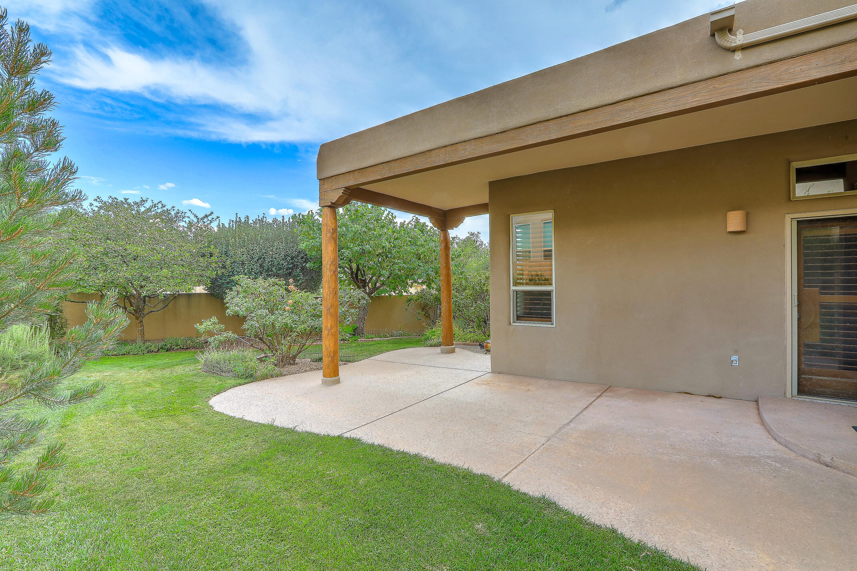 13216 MOONDANCE Place NE