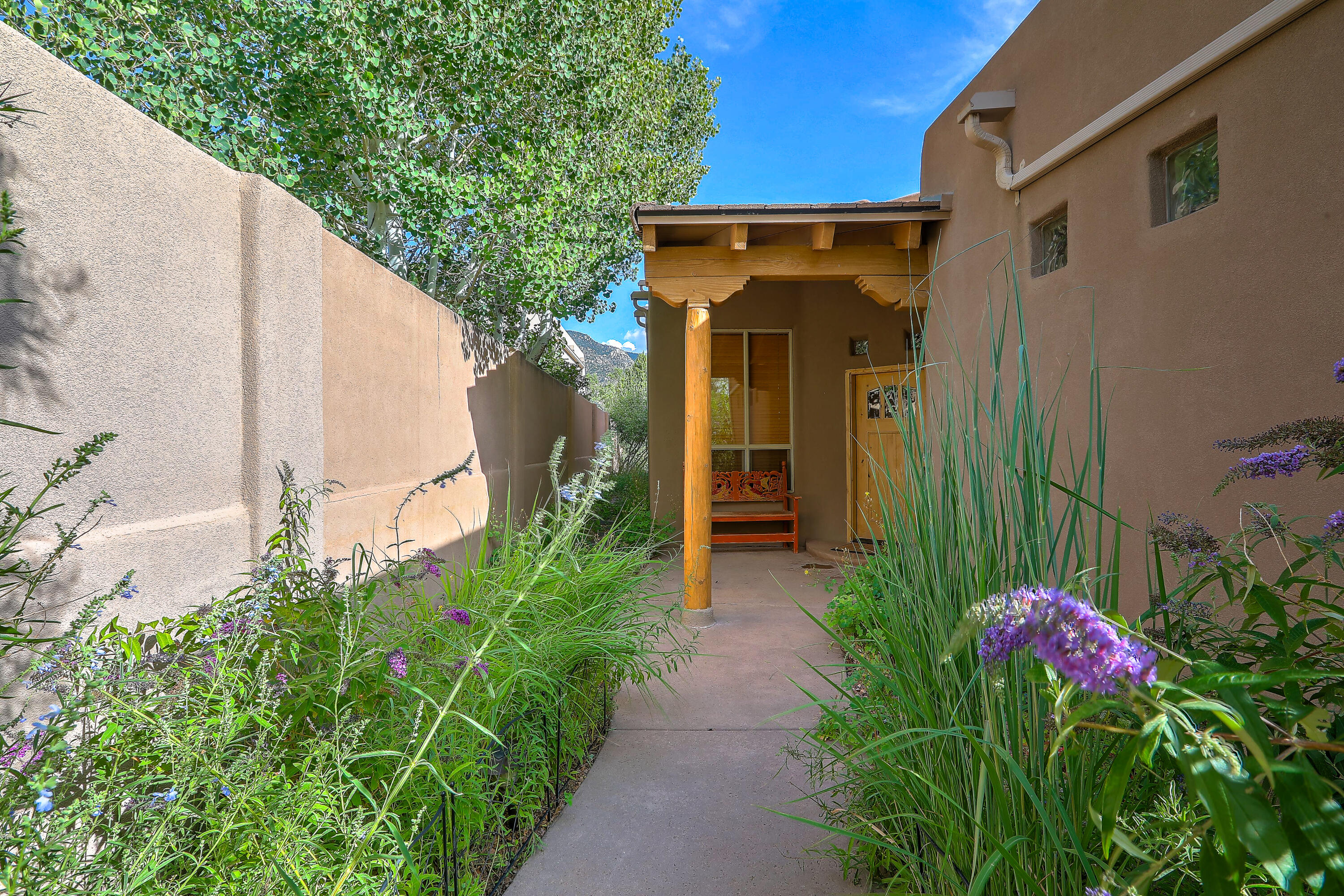 13216 MOONDANCE Place NE