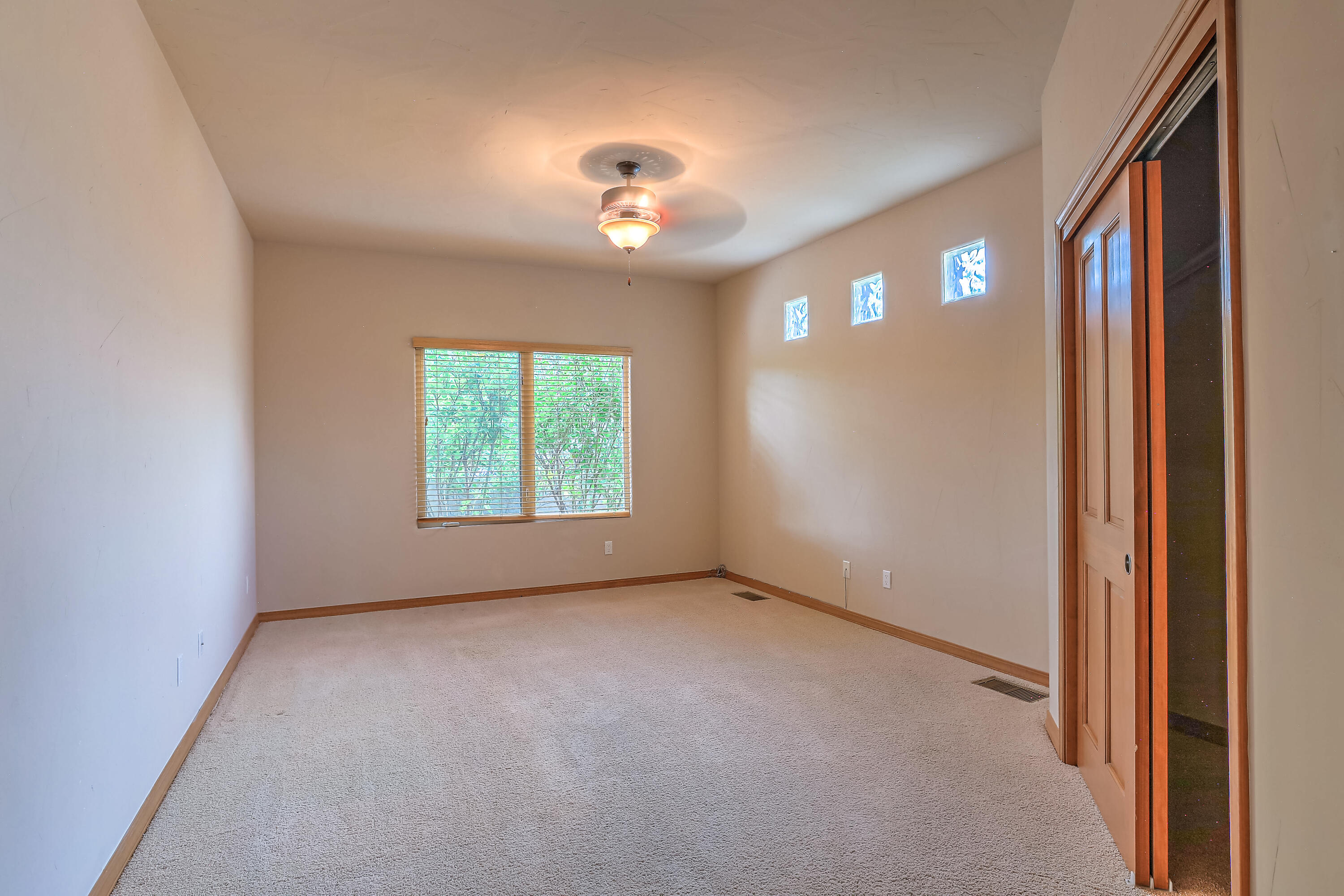 13216 MOONDANCE Place NE