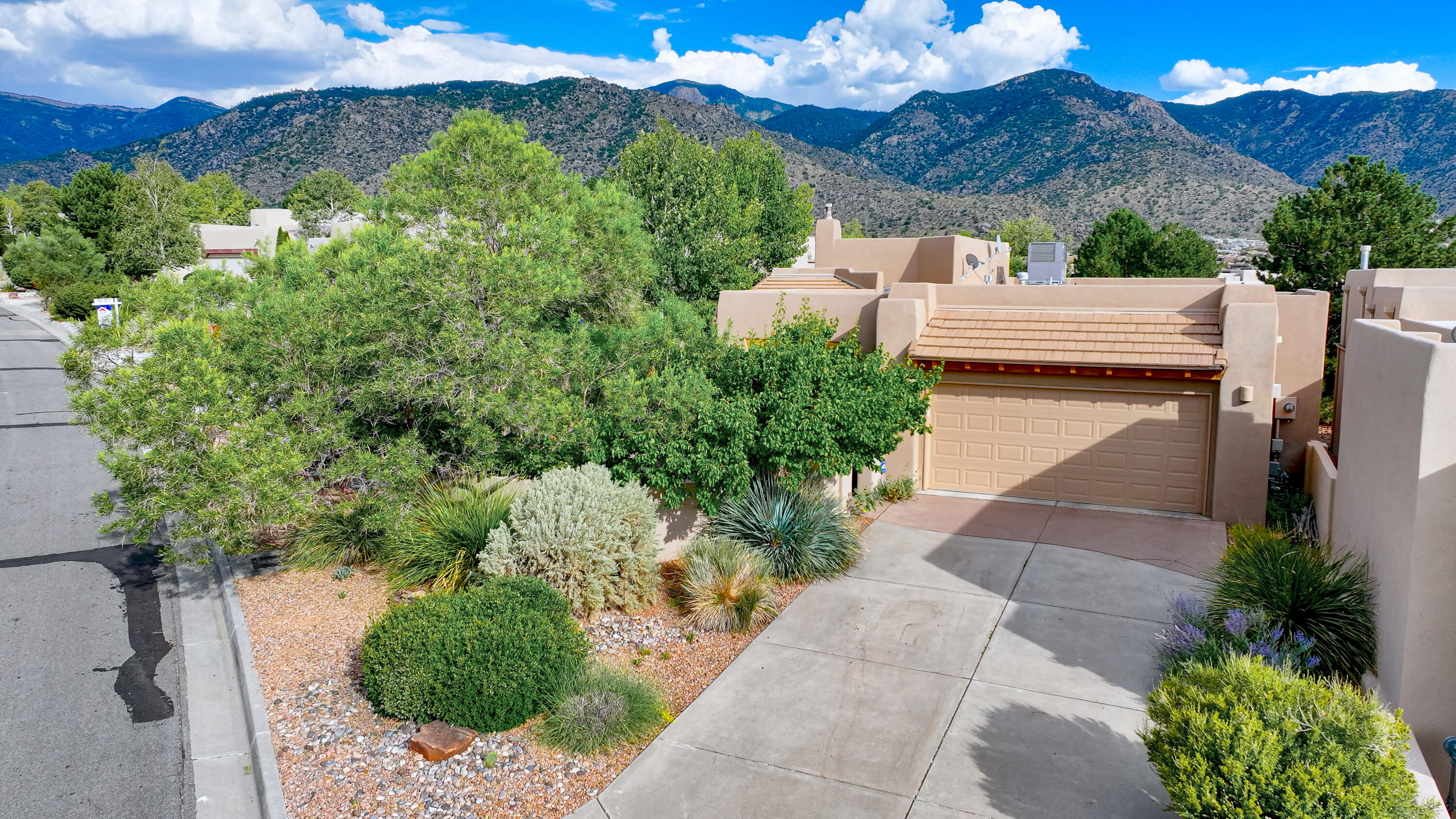 13216 MOONDANCE Place NE