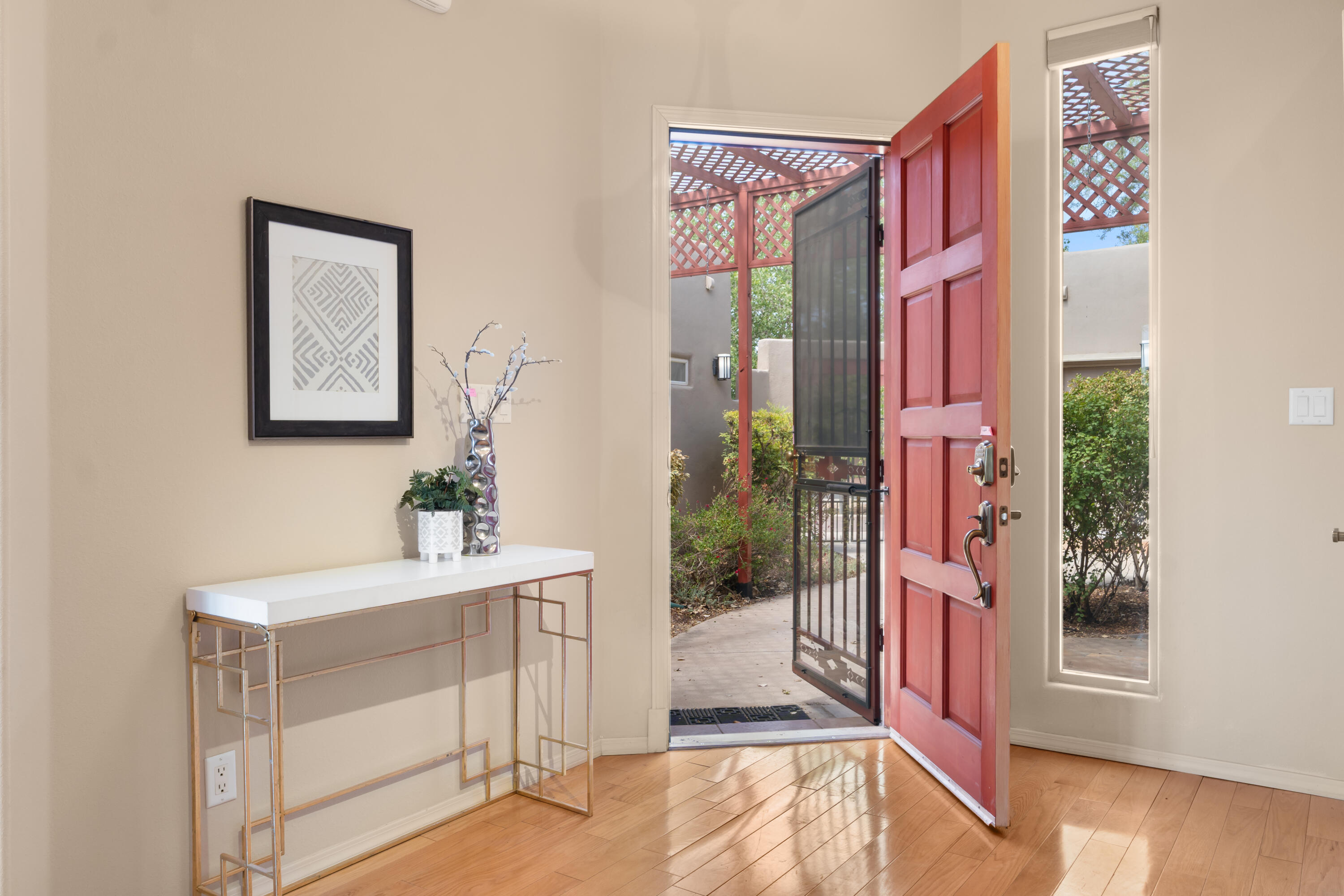 500 Laguna Seca Lane NW