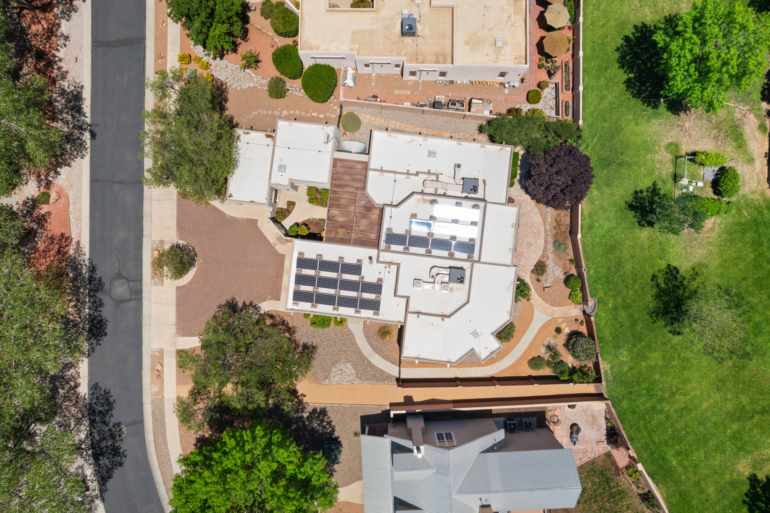 500 Laguna Seca Lane NW