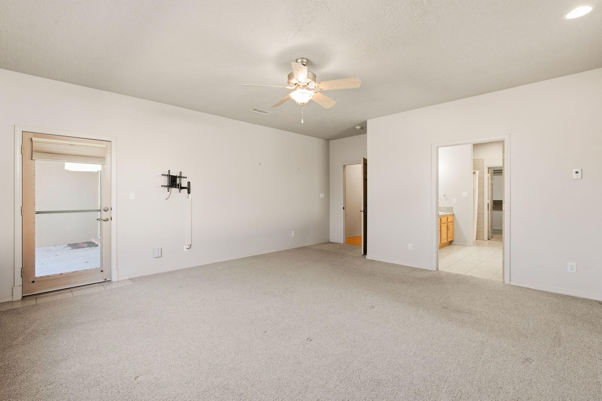 500 Laguna Seca Lane NW