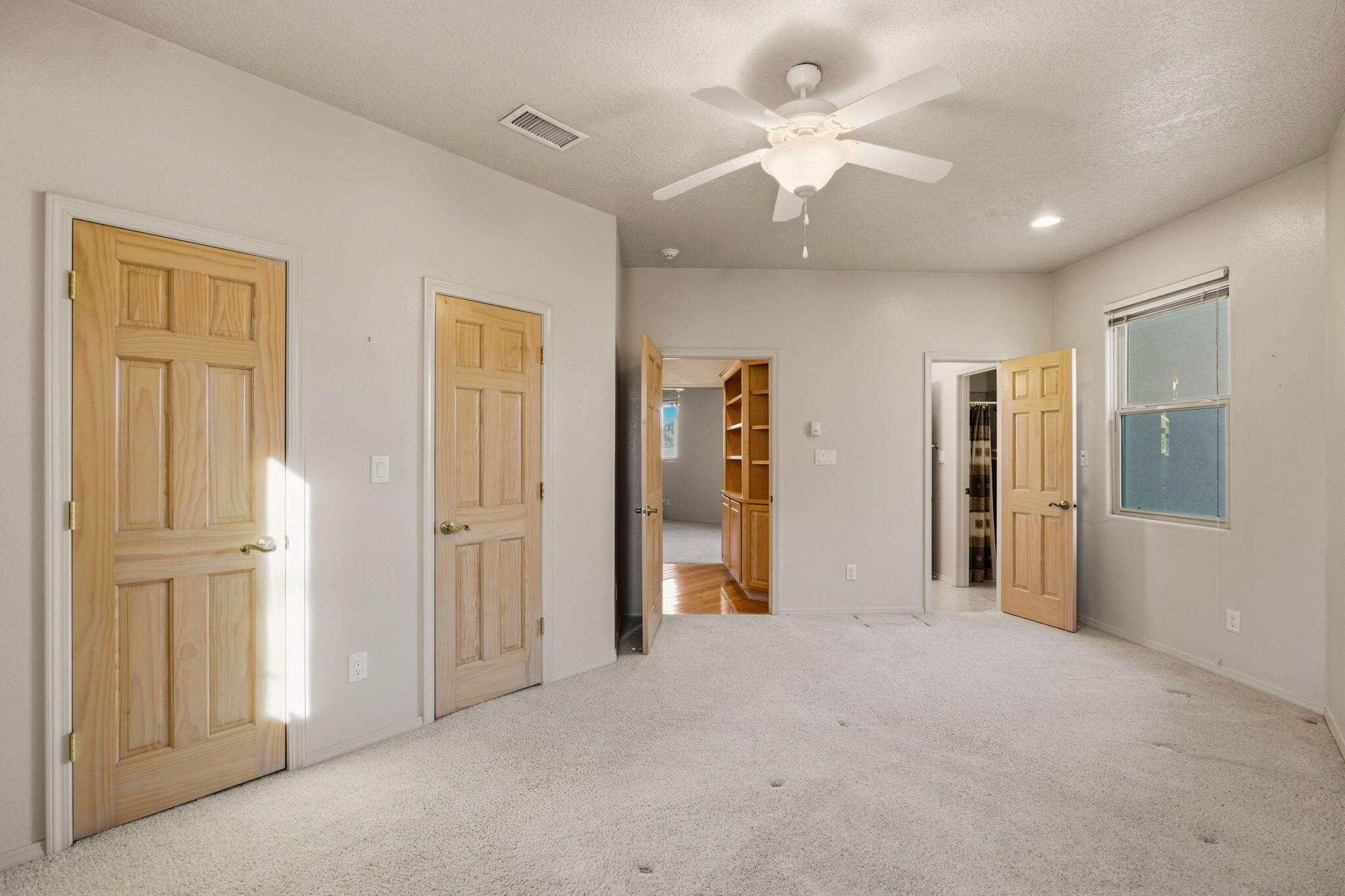500 Laguna Seca Lane NW