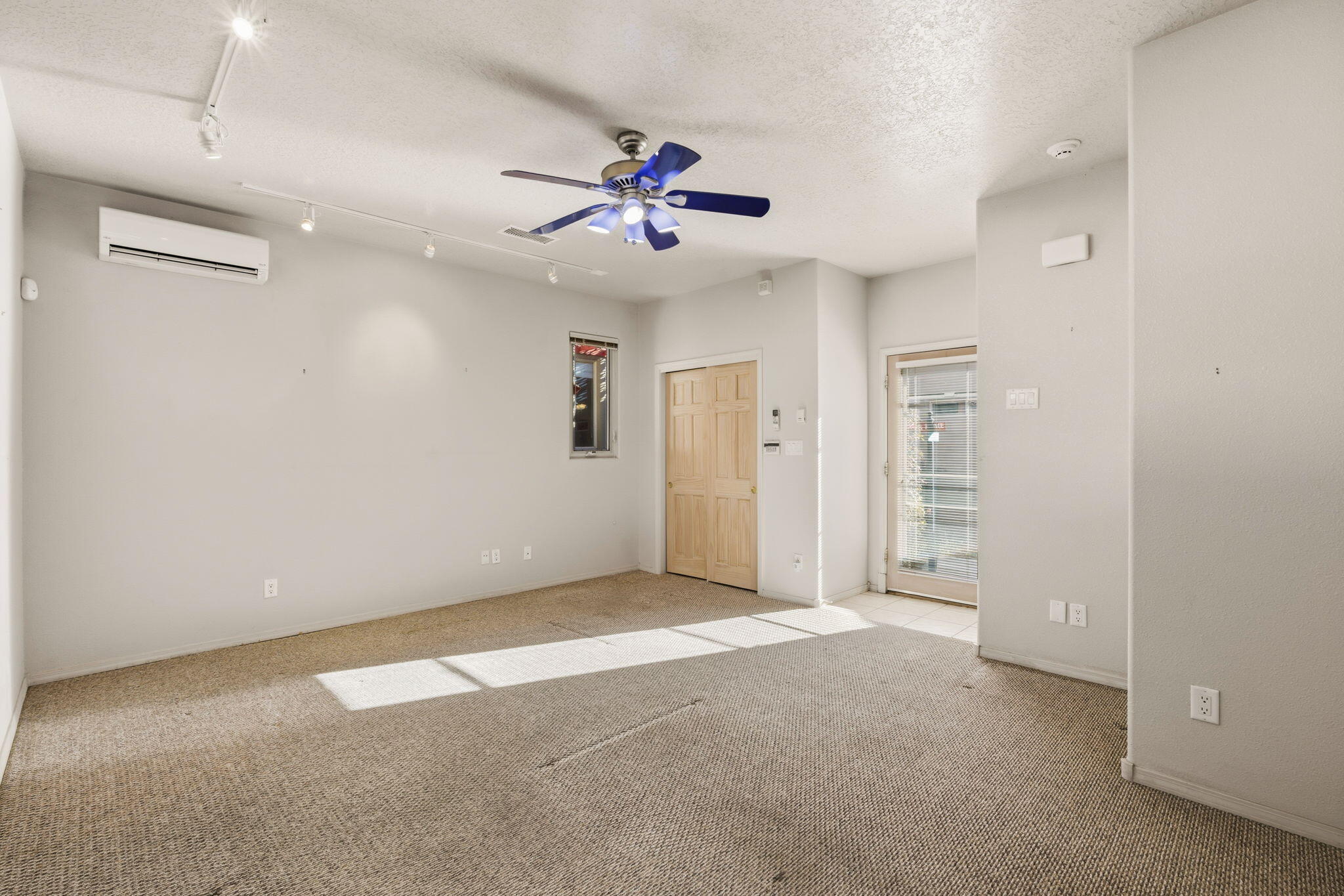 500 Laguna Seca Lane NW