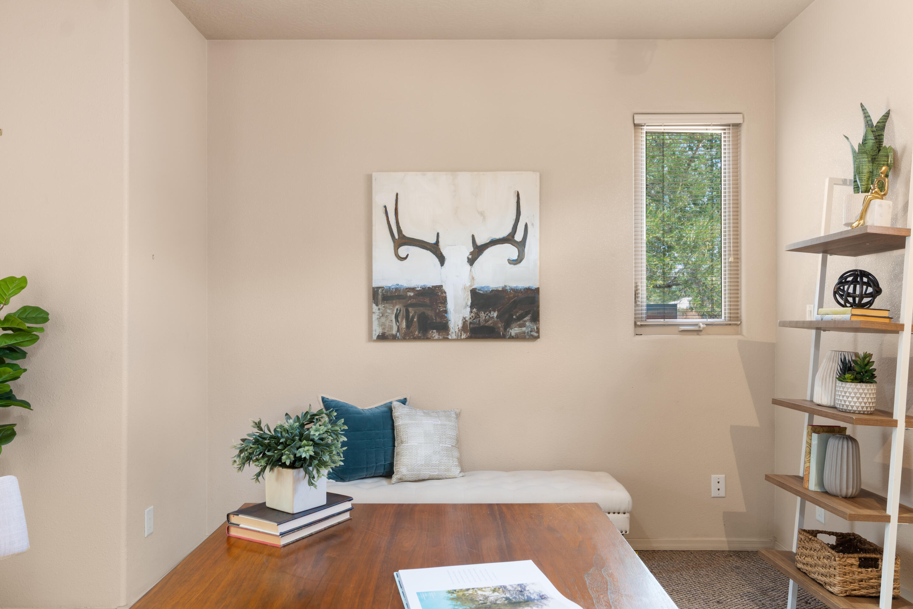 500 Laguna Seca Lane NW