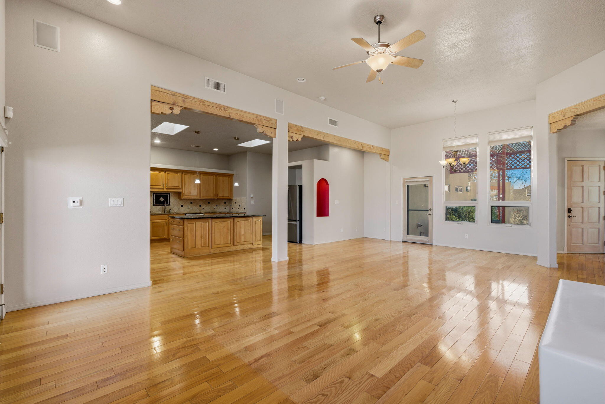 500 Laguna Seca Lane NW