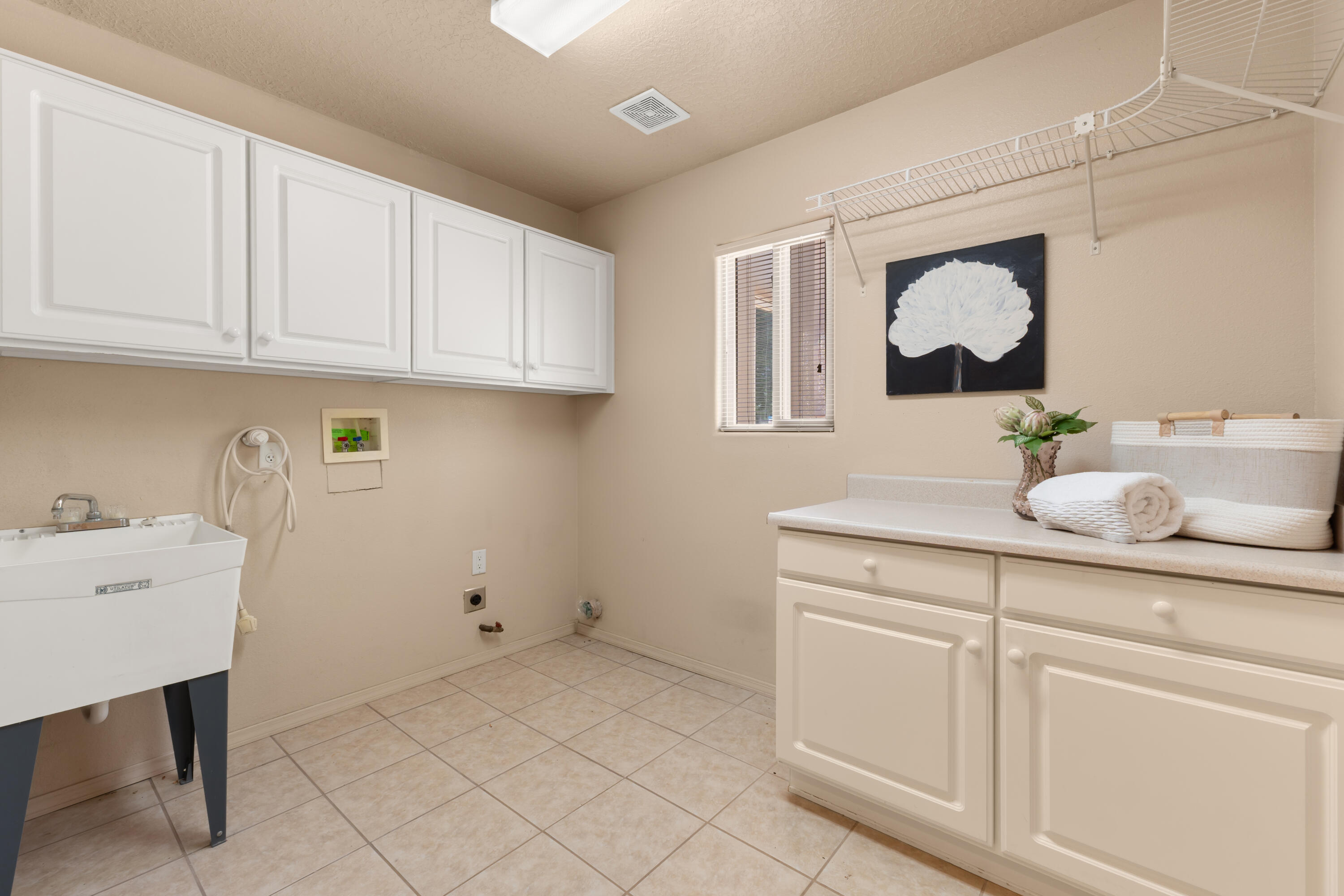 500 Laguna Seca Lane NW
