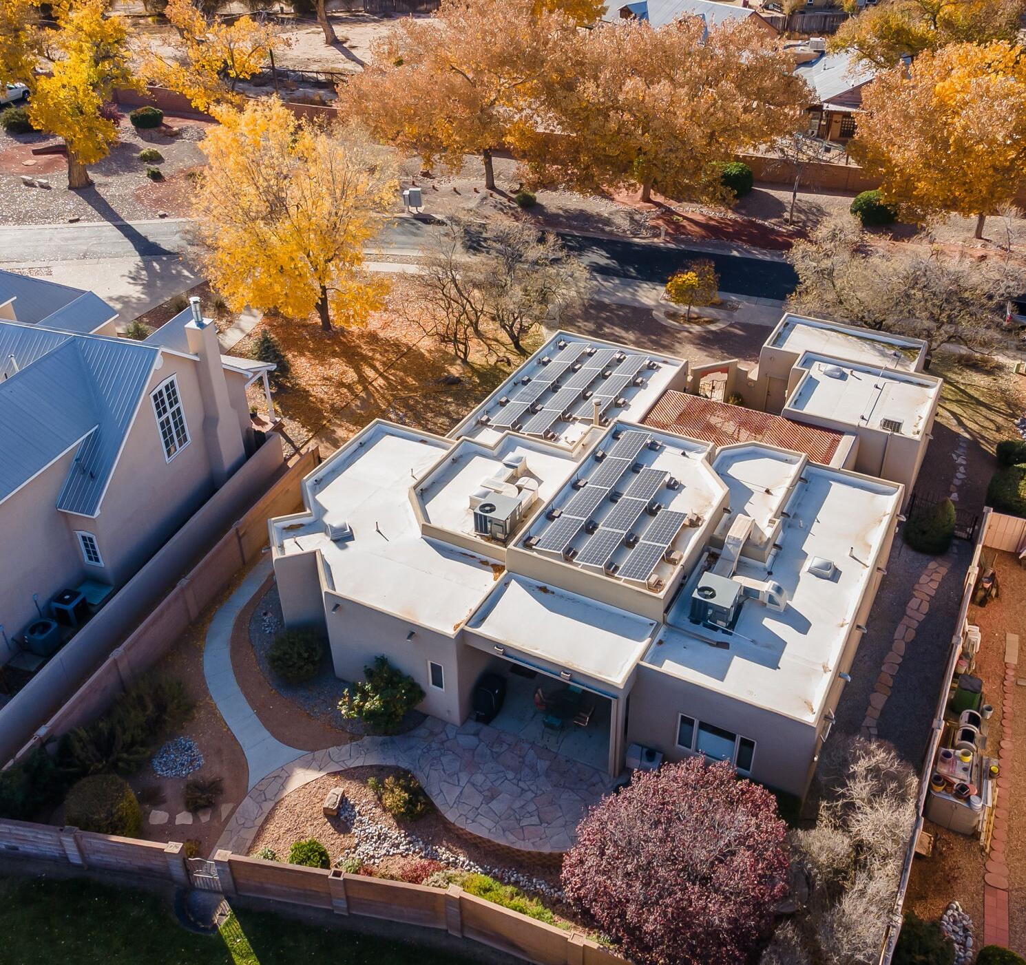 500 Laguna Seca Lane NW
