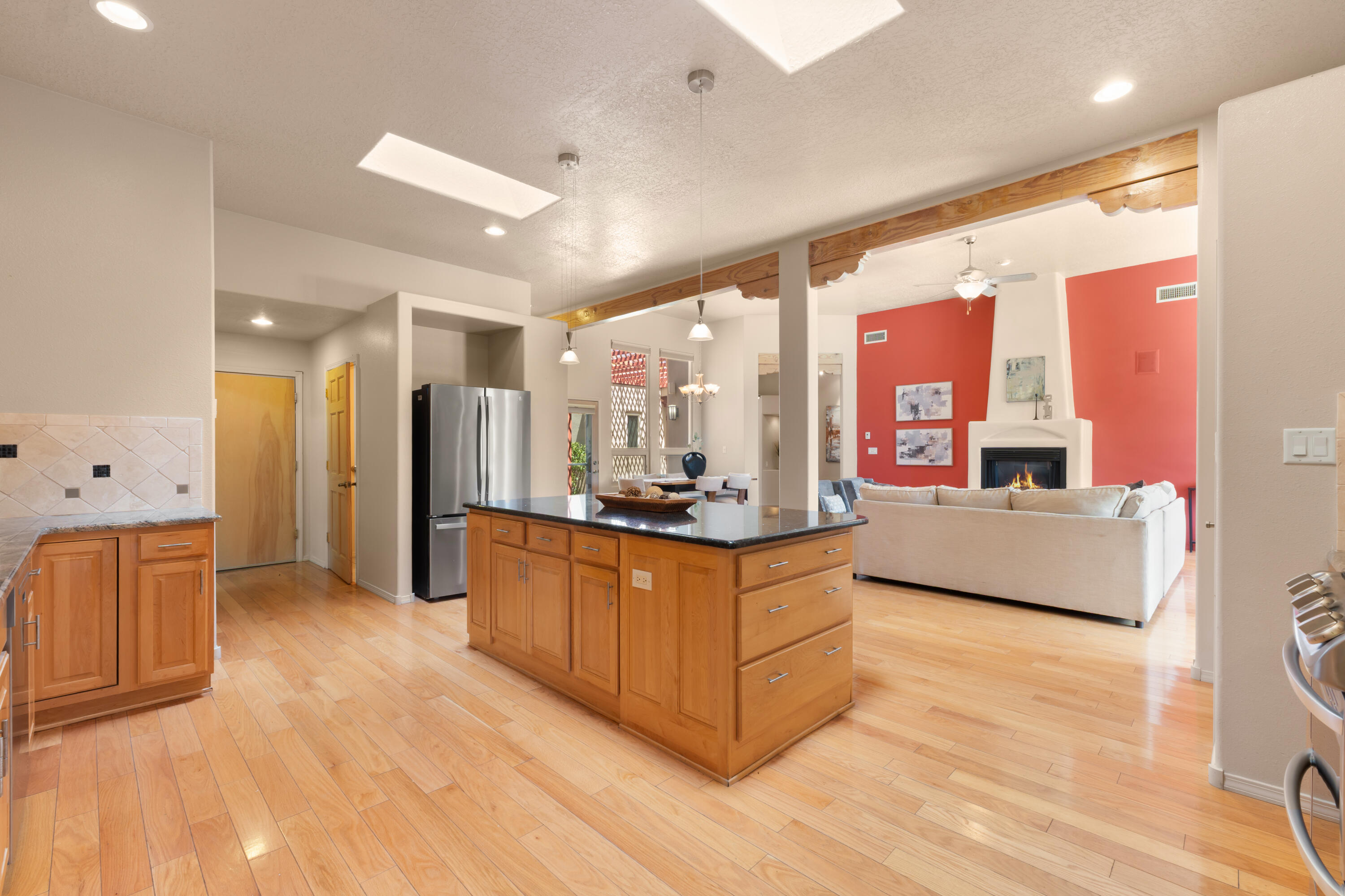 500 Laguna Seca Lane NW