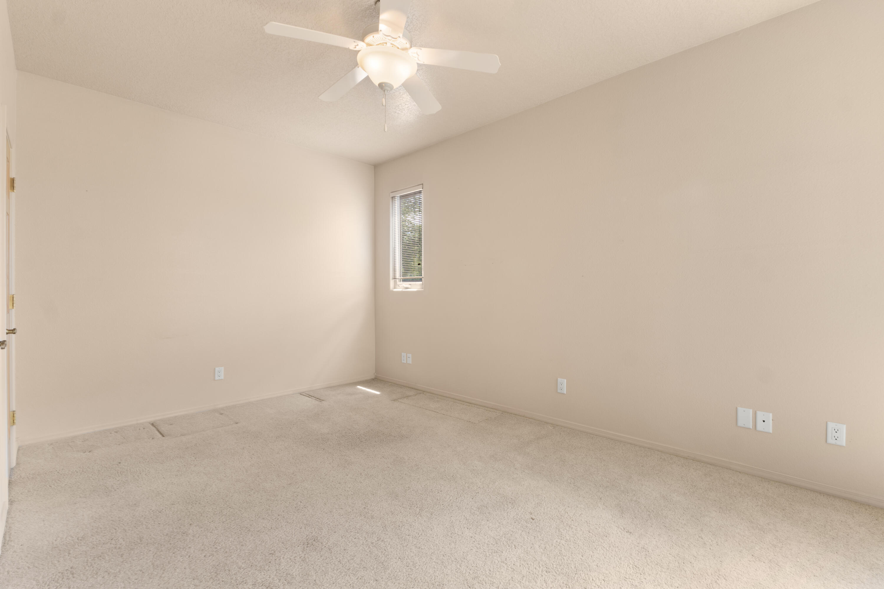 500 Laguna Seca Lane NW