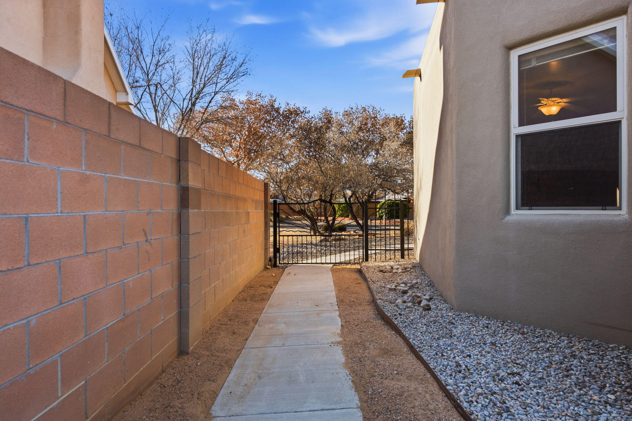500 Laguna Seca Lane NW