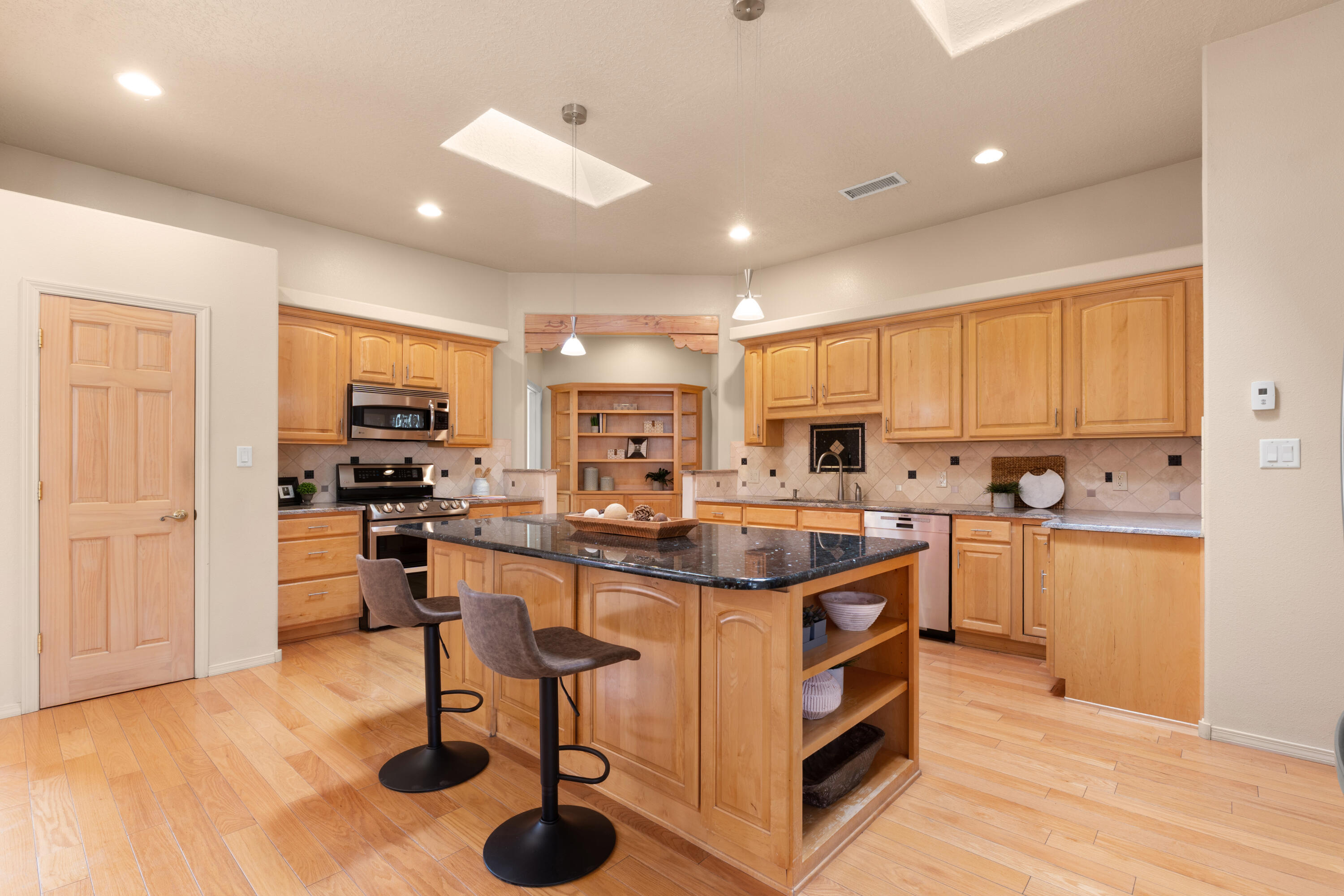 500 Laguna Seca Lane NW