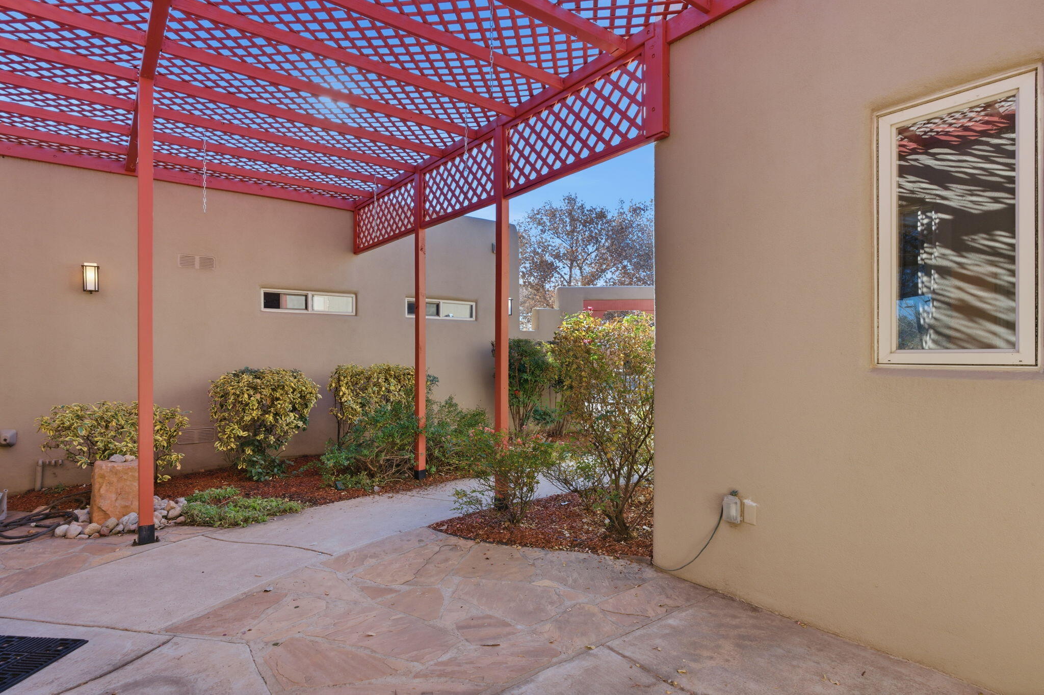 500 Laguna Seca Lane NW