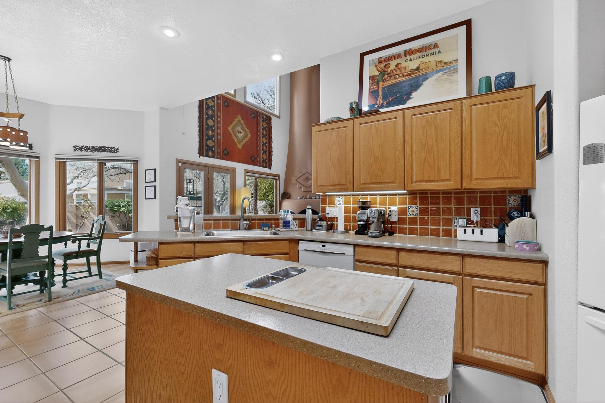 1405 Plaza Sonada NW