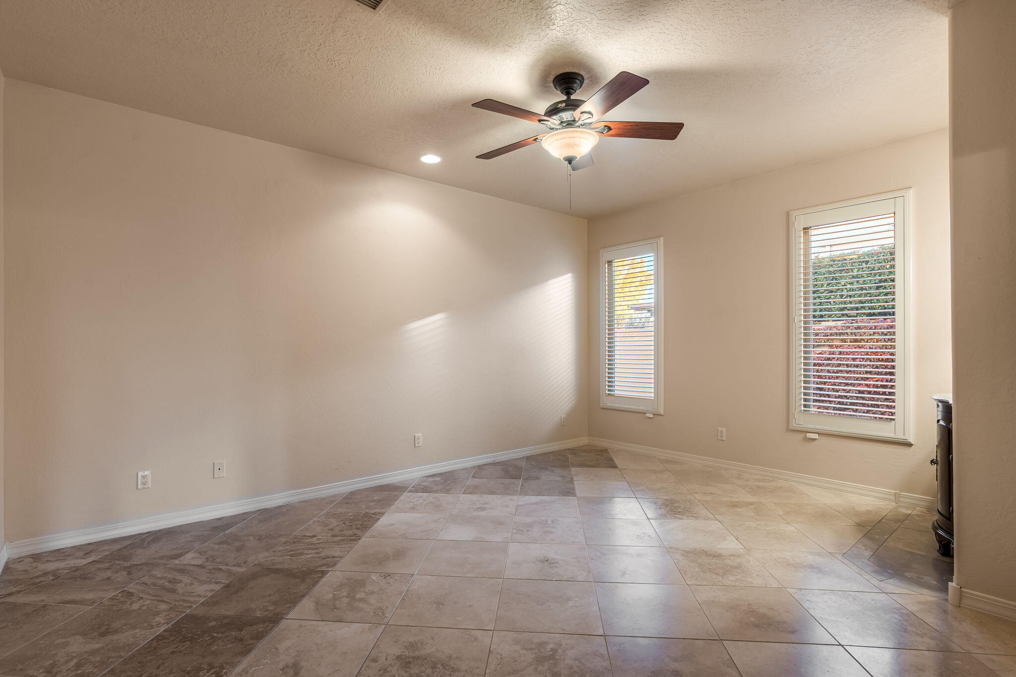508 Laguna Seca Lane NW
