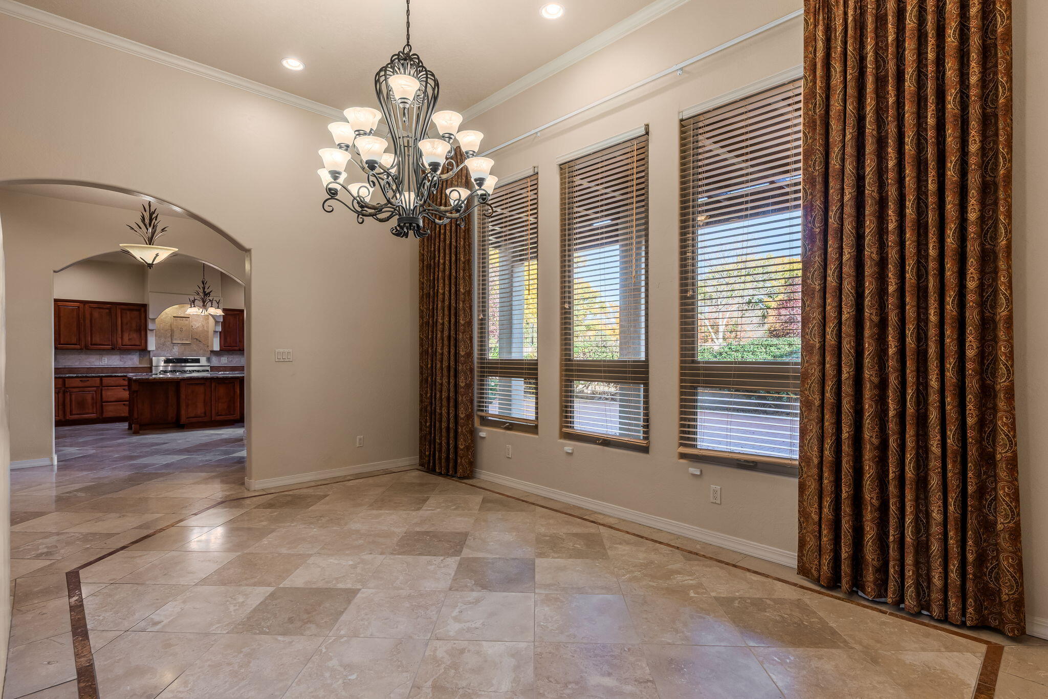 508 Laguna Seca Lane NW