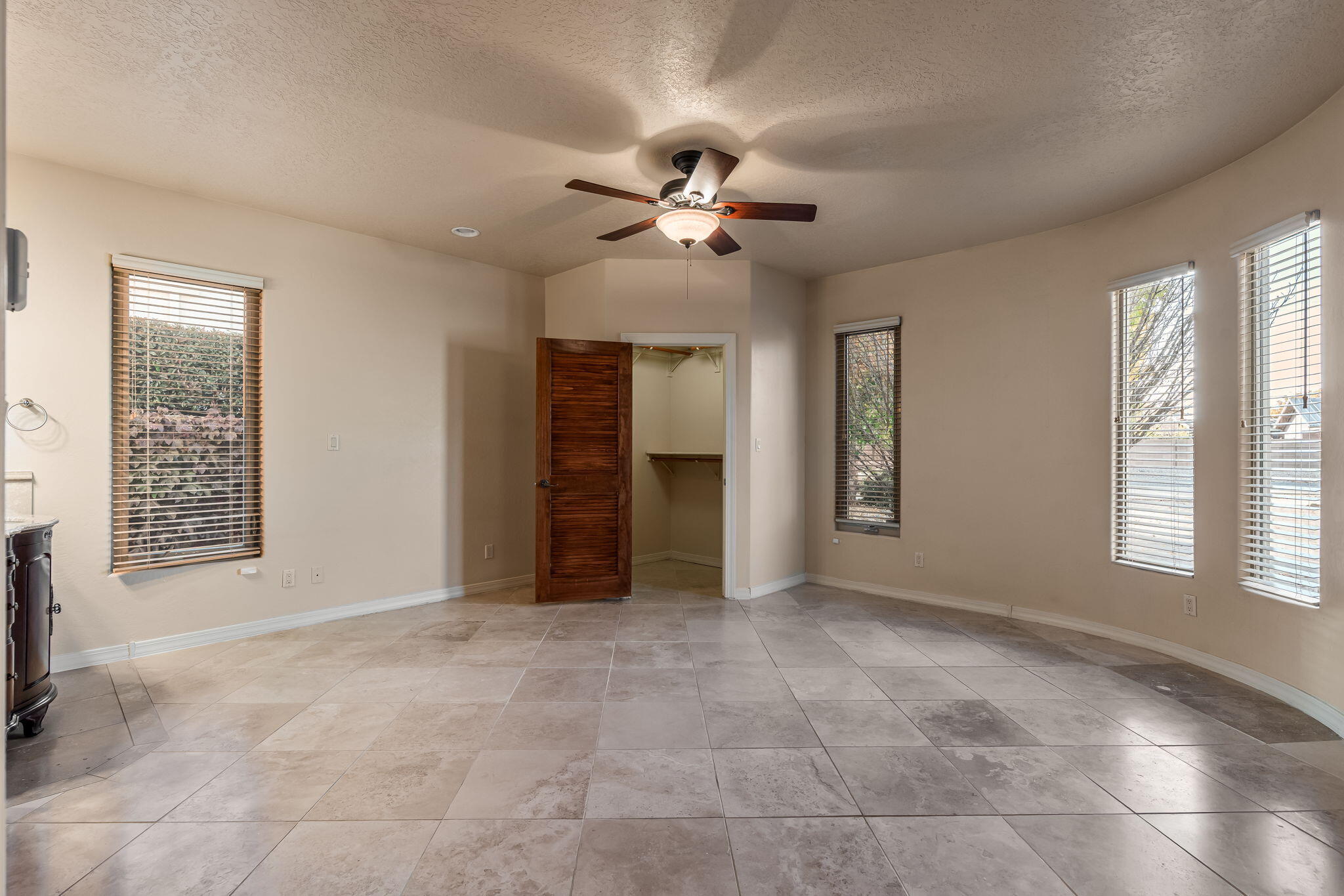 508 Laguna Seca Lane NW
