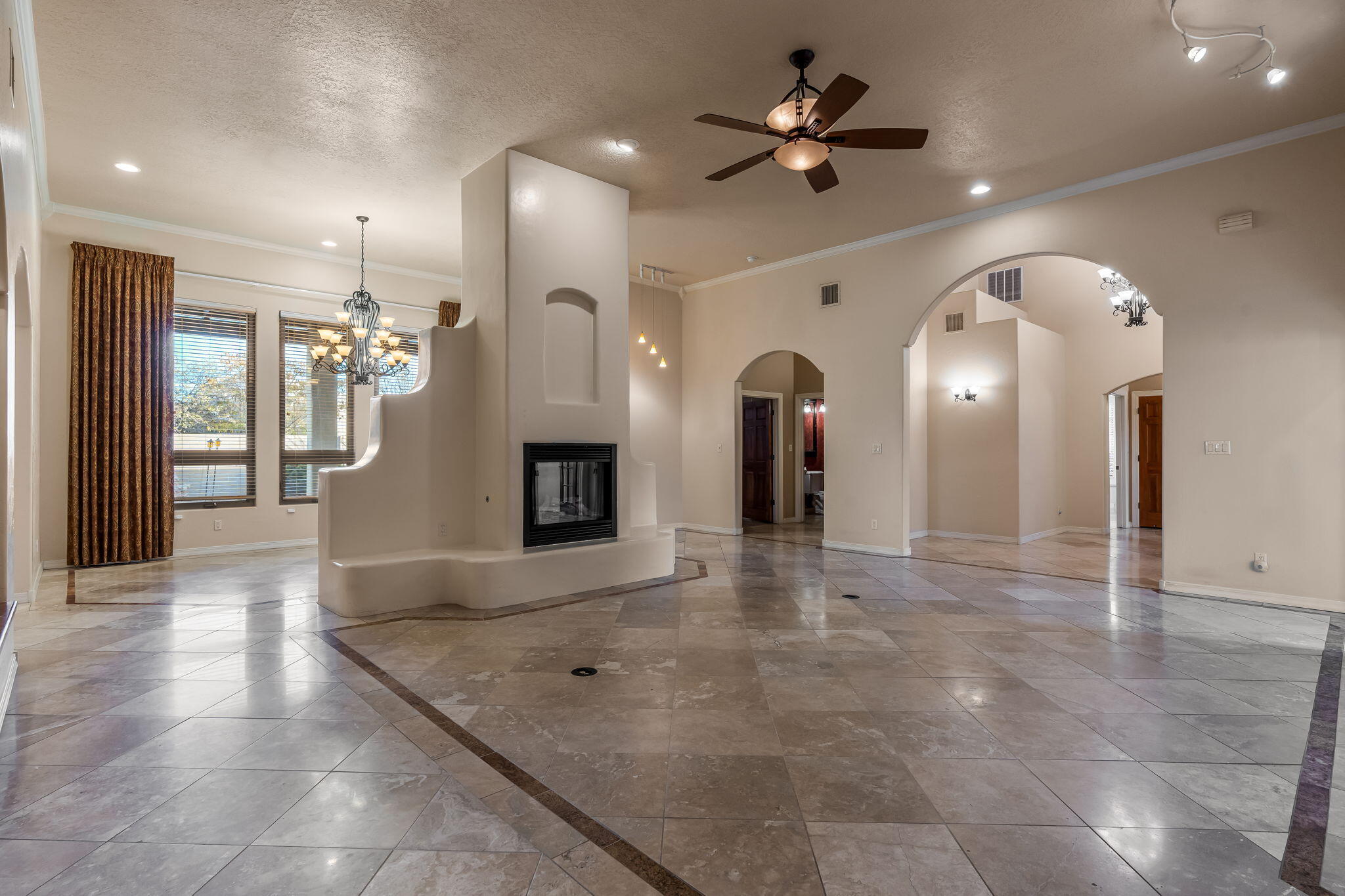 508 Laguna Seca Lane NW