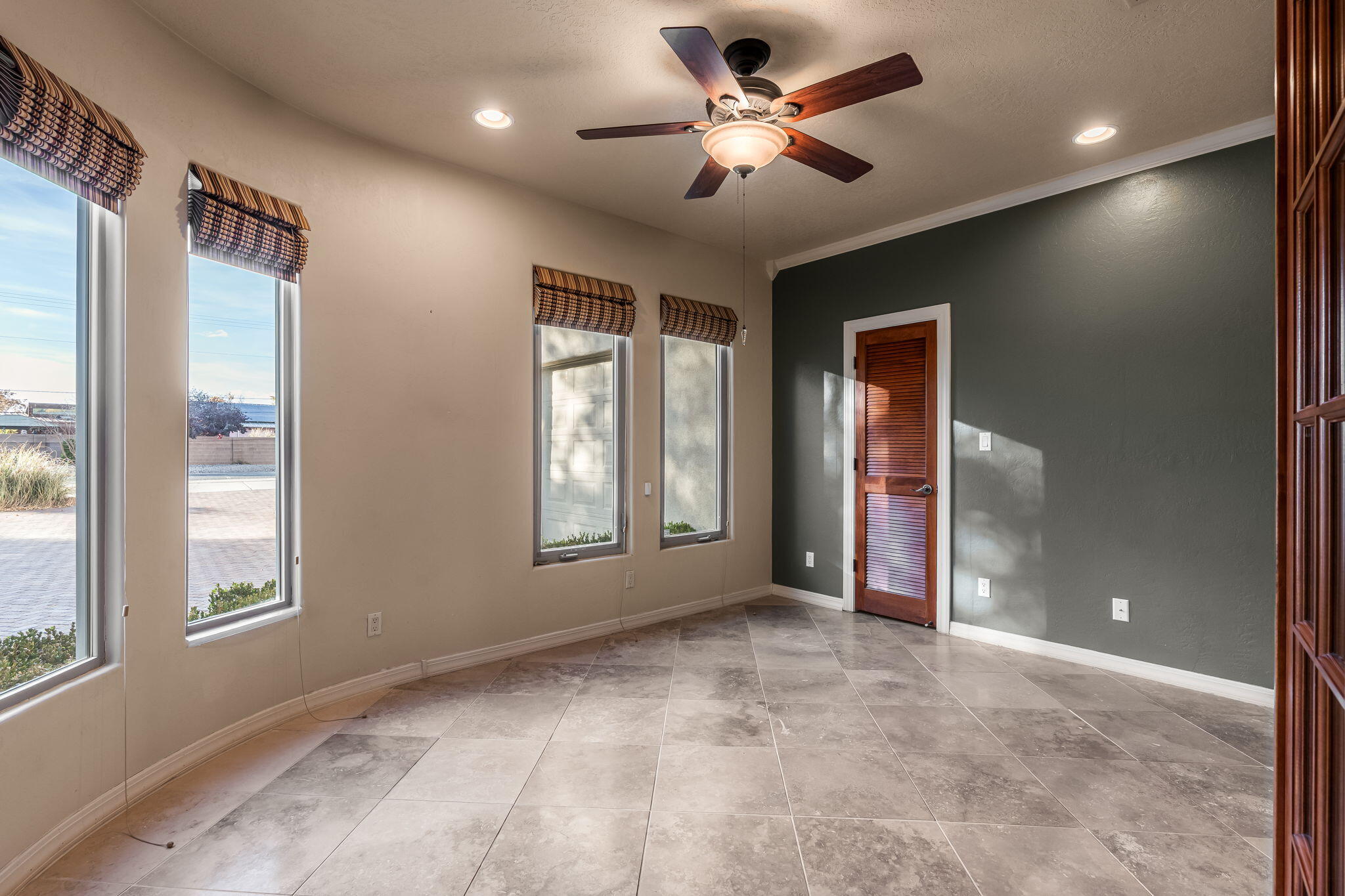 508 Laguna Seca Lane NW