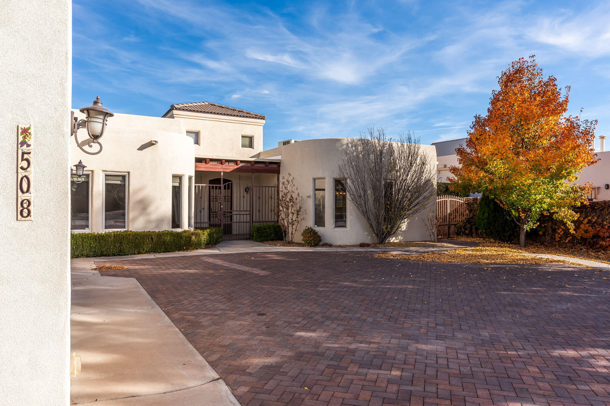 508 Laguna Seca Lane NW