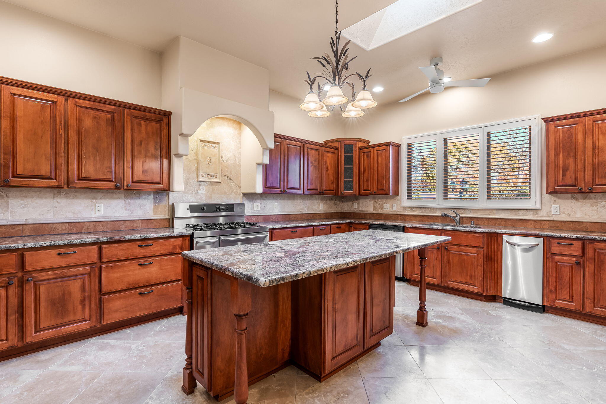 508 Laguna Seca Lane NW