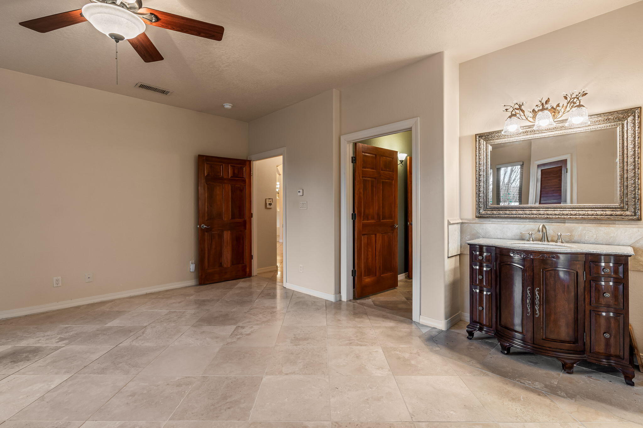 508 Laguna Seca Lane NW