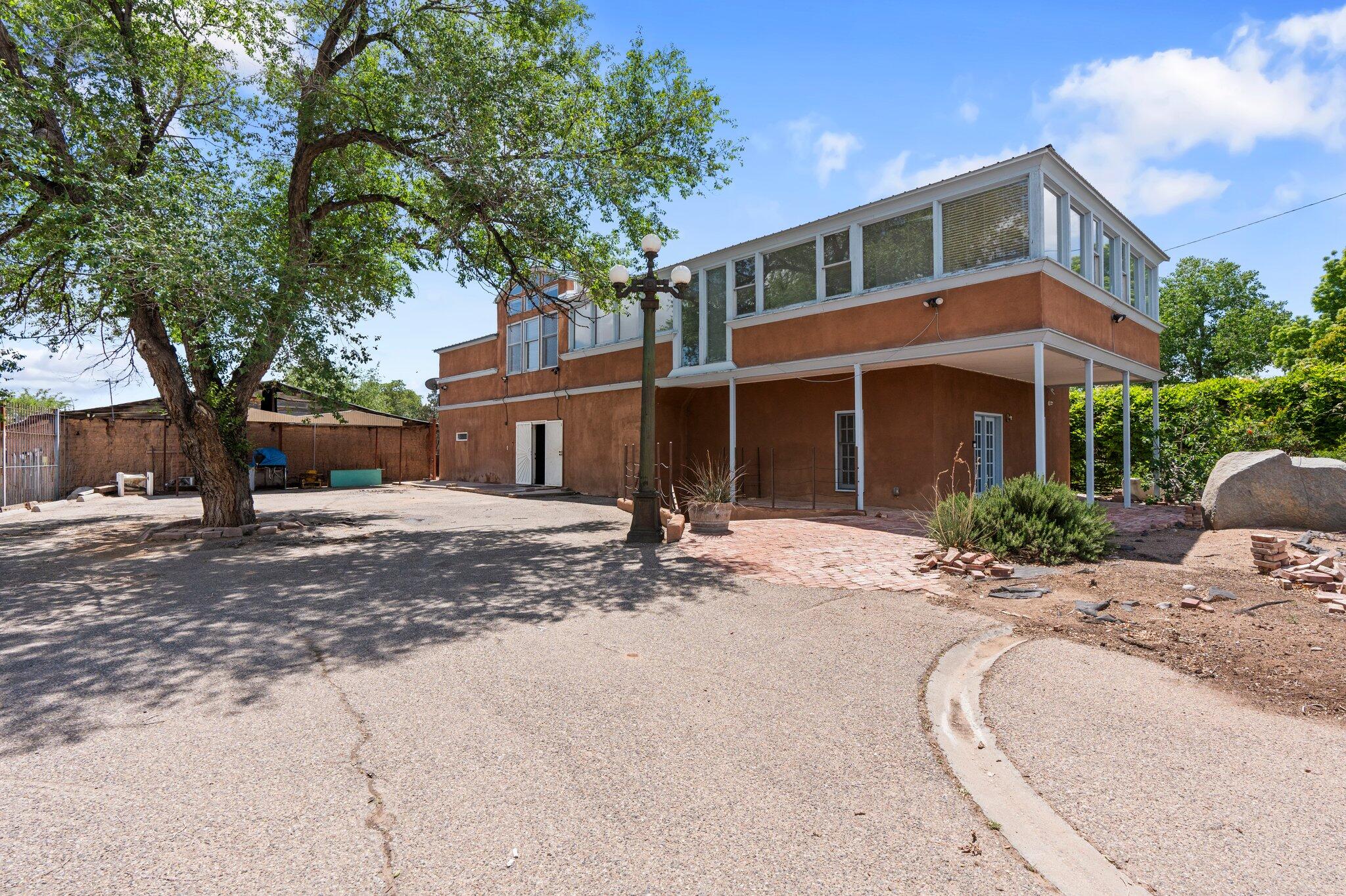 1700 Mountain Road NW