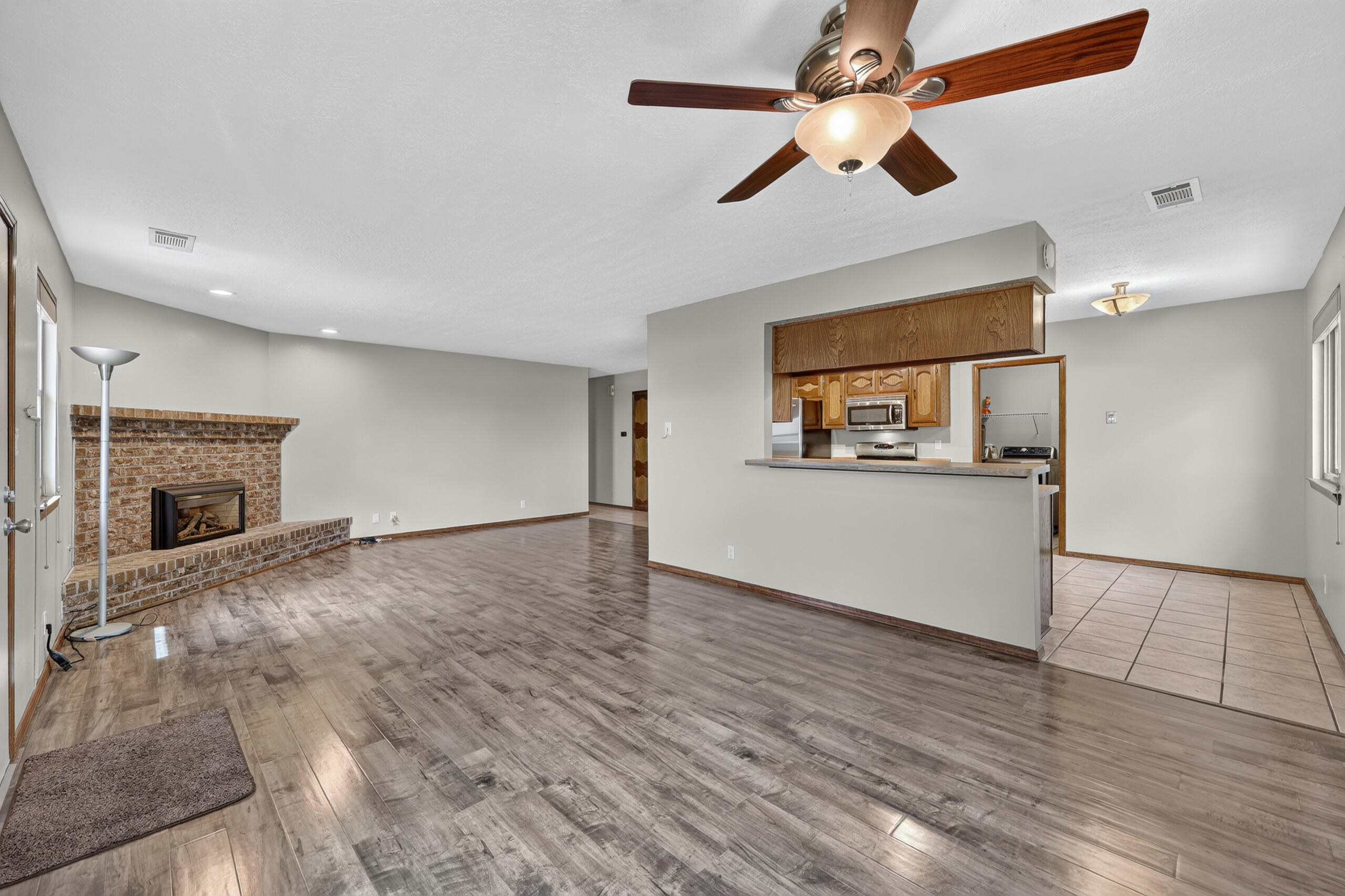 219 Monte Largo Drive NE