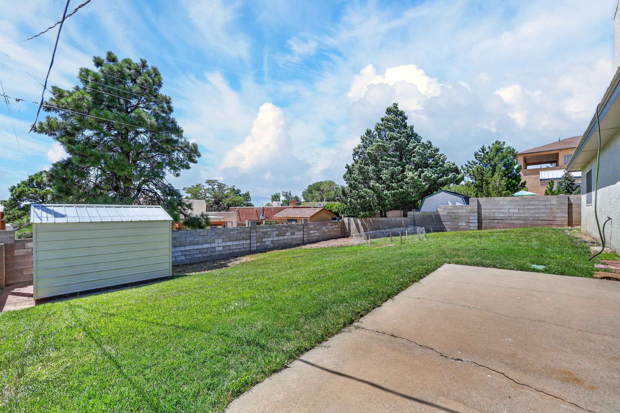 219 Monte Largo Drive NE