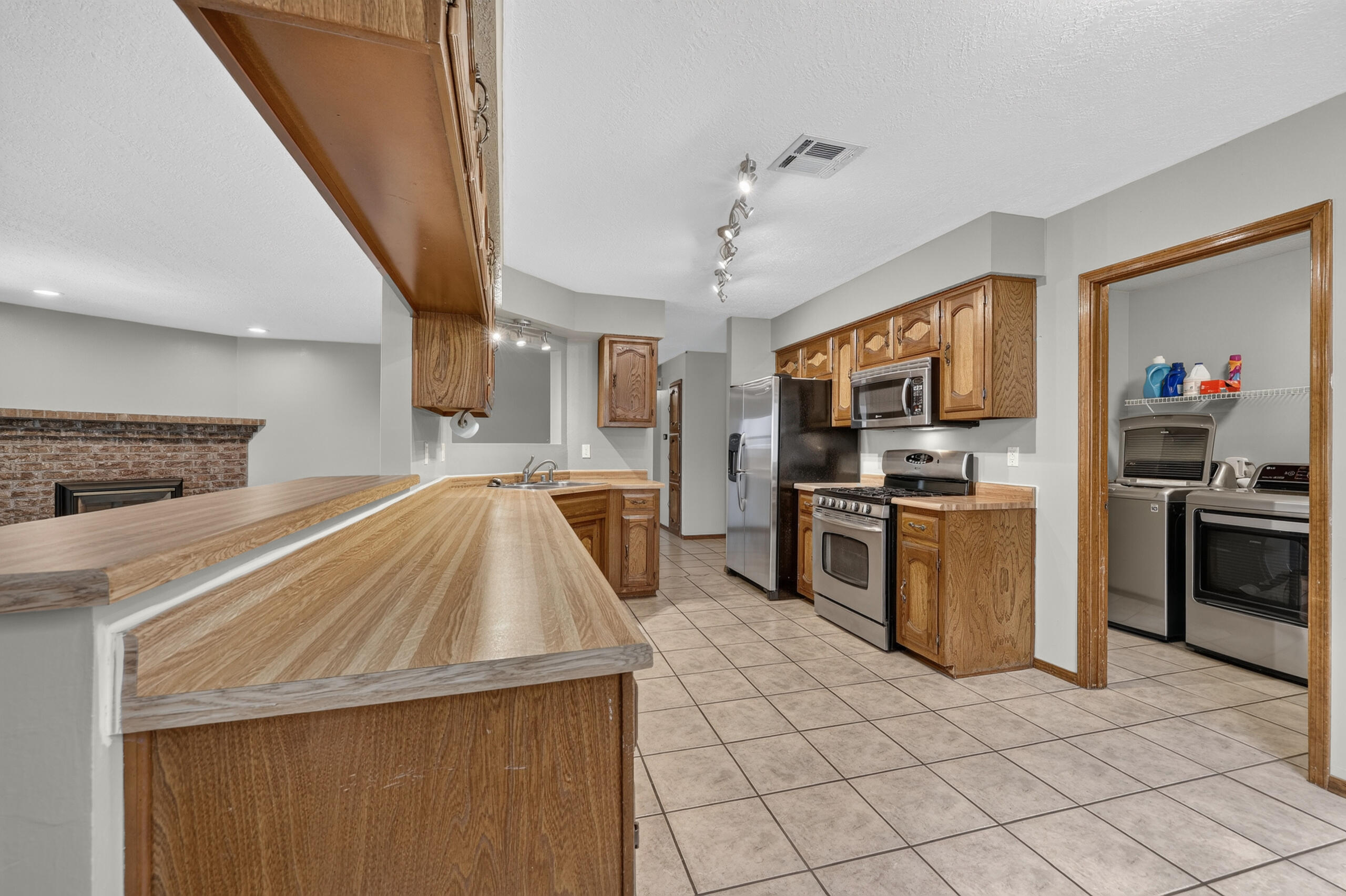219 Monte Largo Drive NE