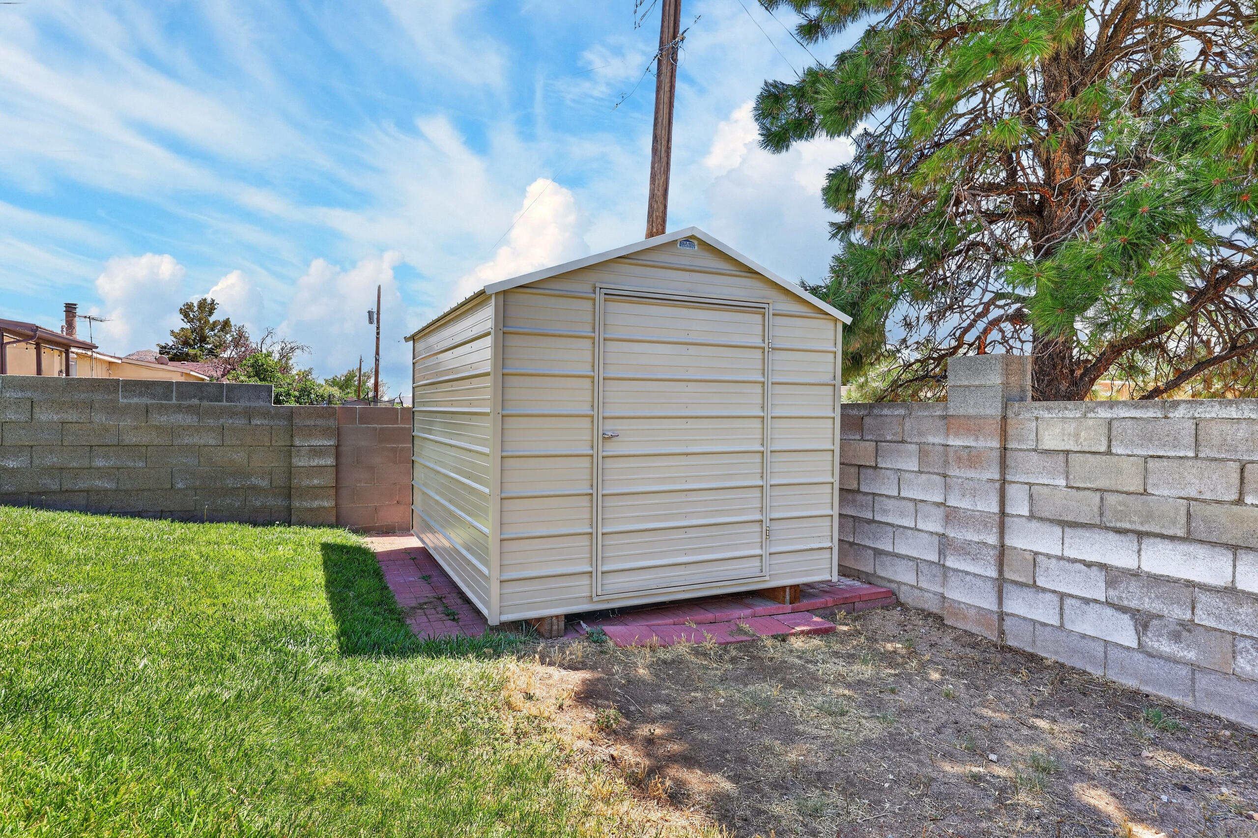 219 Monte Largo Drive NE