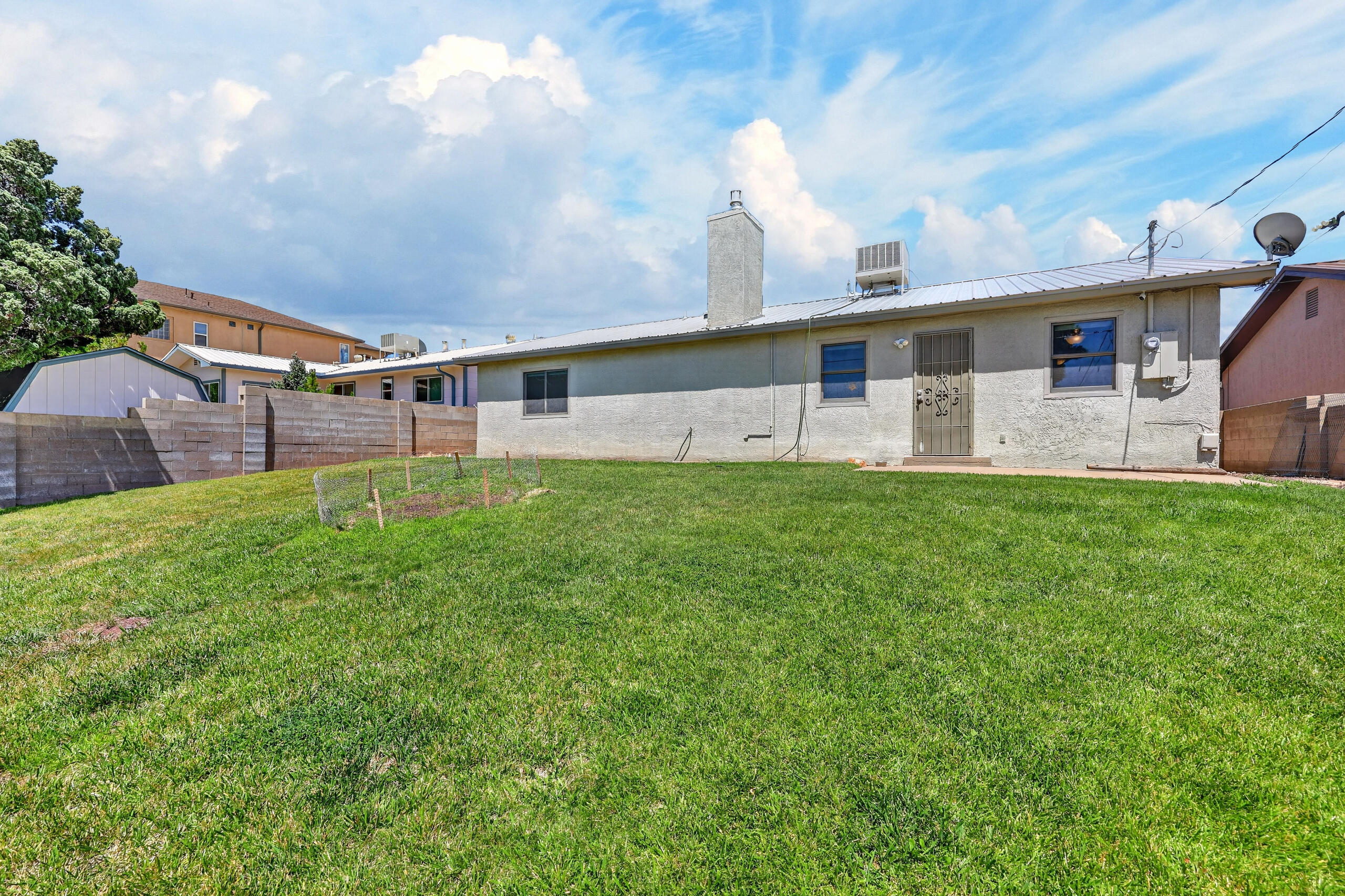 219 Monte Largo Drive NE