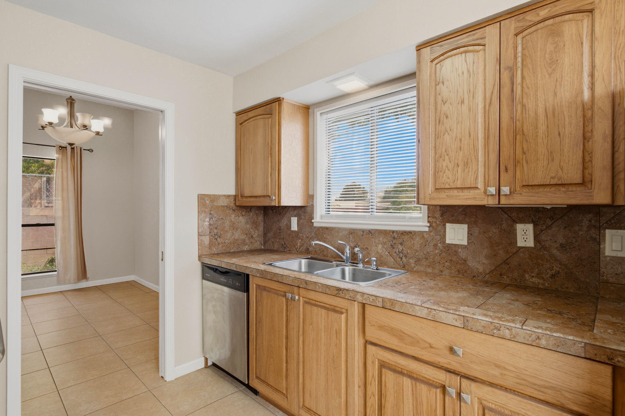7612 Vista Cedro Court NE