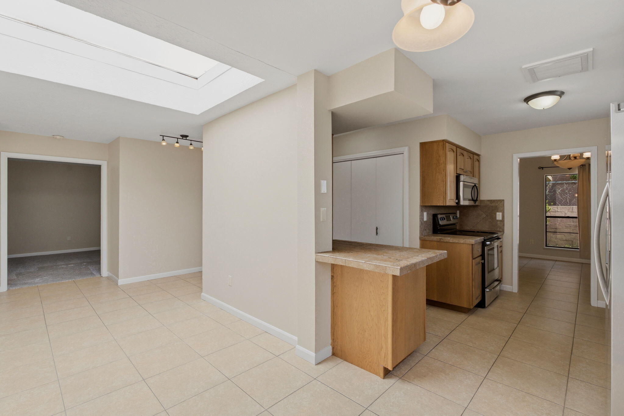 7612 Vista Cedro Court NE
