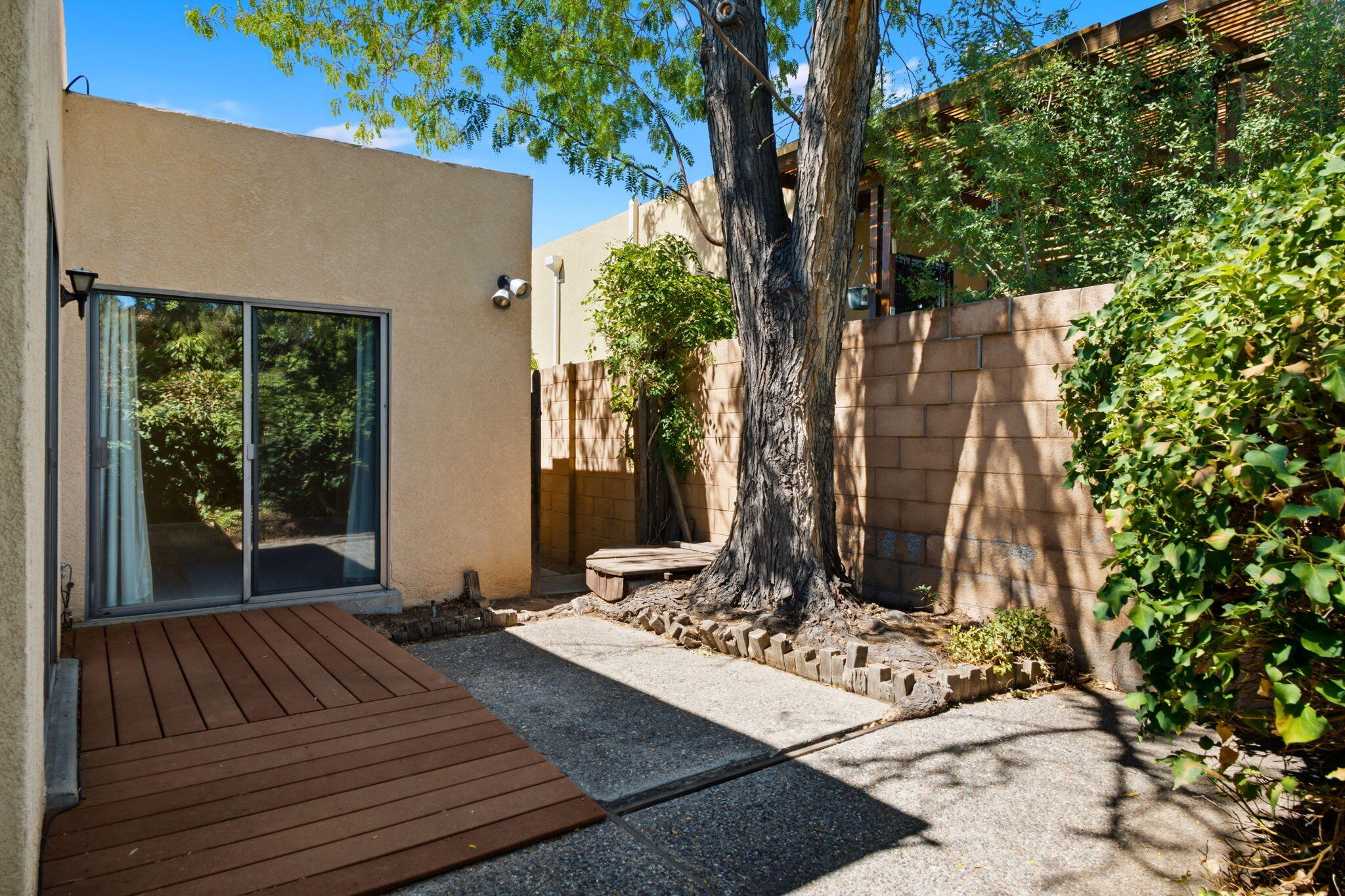 7612 Vista Cedro Court NE