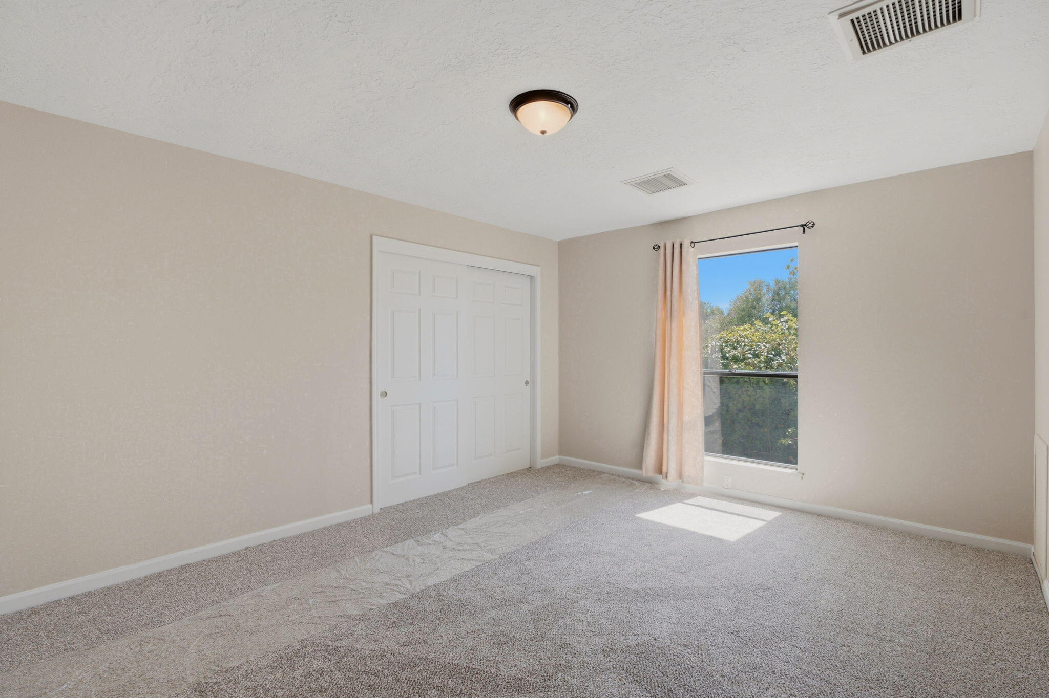 7612 Vista Cedro Court NE
