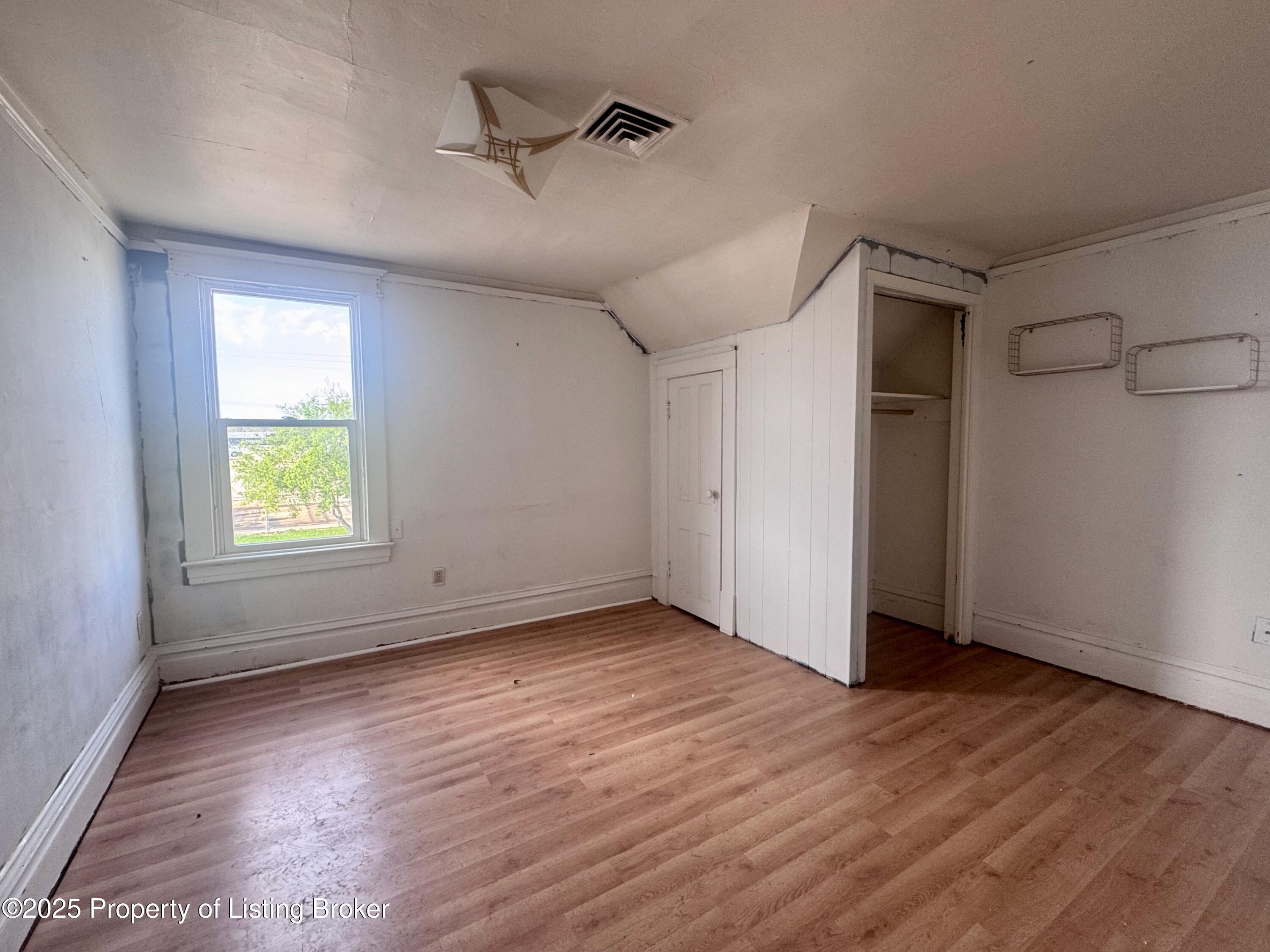 134 E Broadway Street