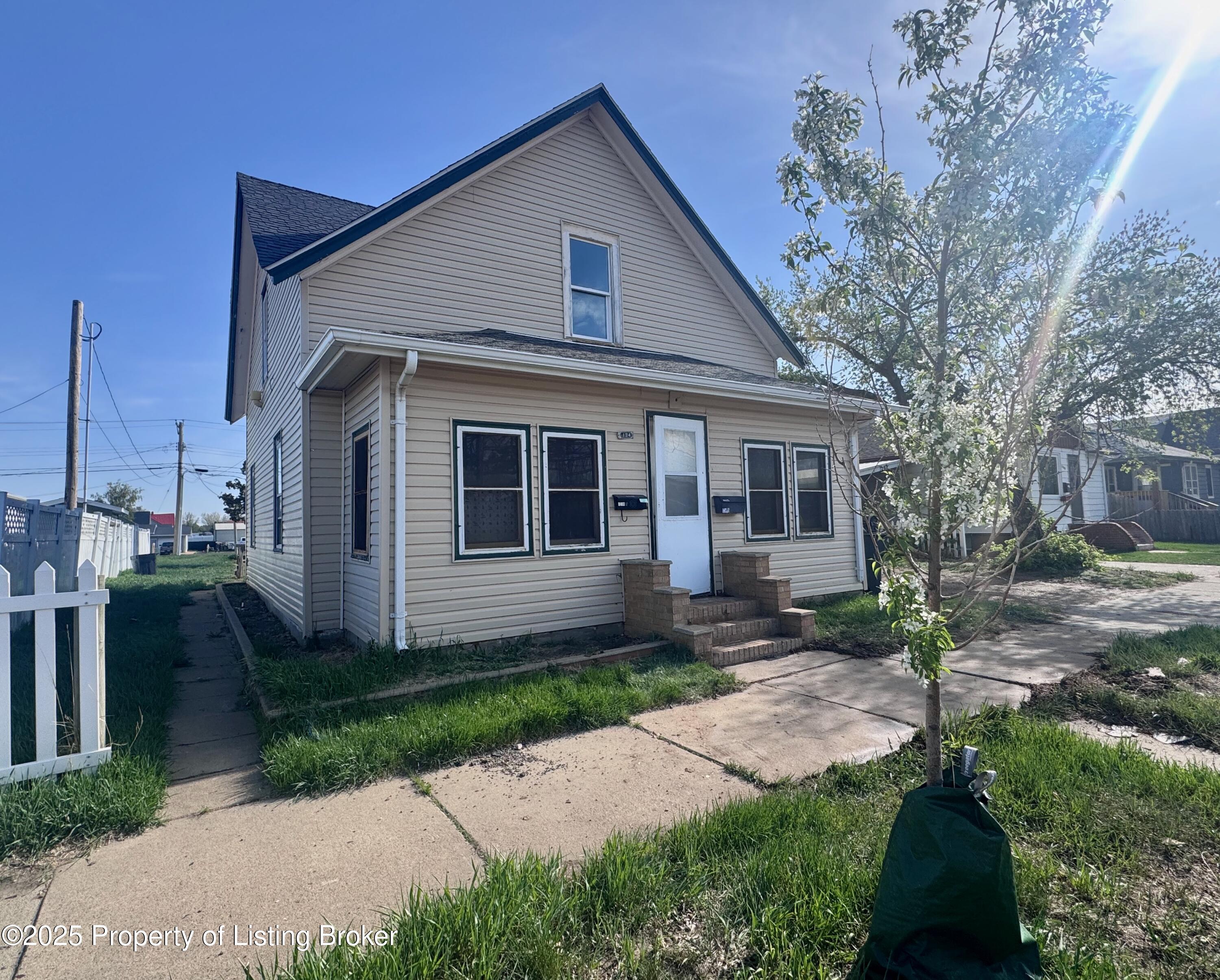 134 E Broadway Street